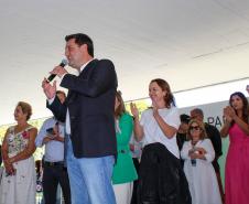 MON para criançada: governador inaugura mostra interativa com obras de arte no Parcão