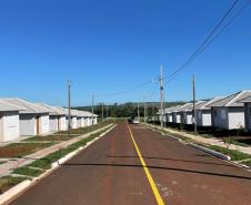 Cohapar entrega 30 casas e 45 escrituras públicas para famílias de Primeiro de Maio