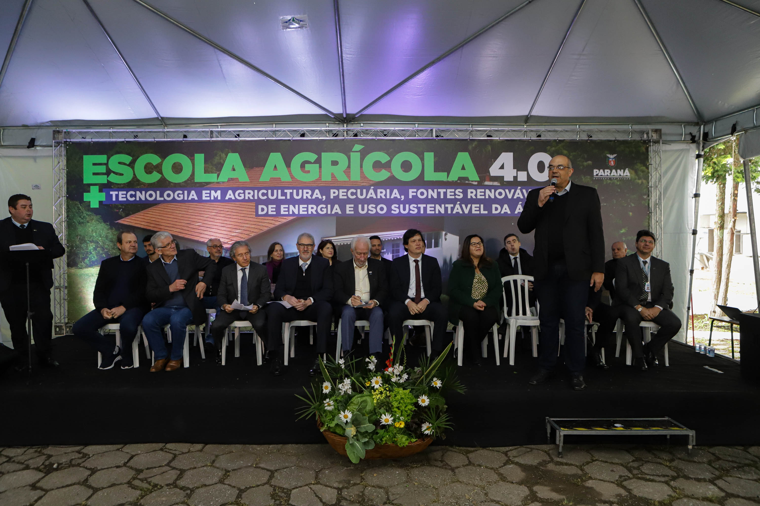 Pinhais, 01 de novembro de 2022 - Evento de entrega de veículos, benfeitorias e formalização de parceria com o governo israelense que aconteceu no Colégio Agricola Nilton Freire Maia.