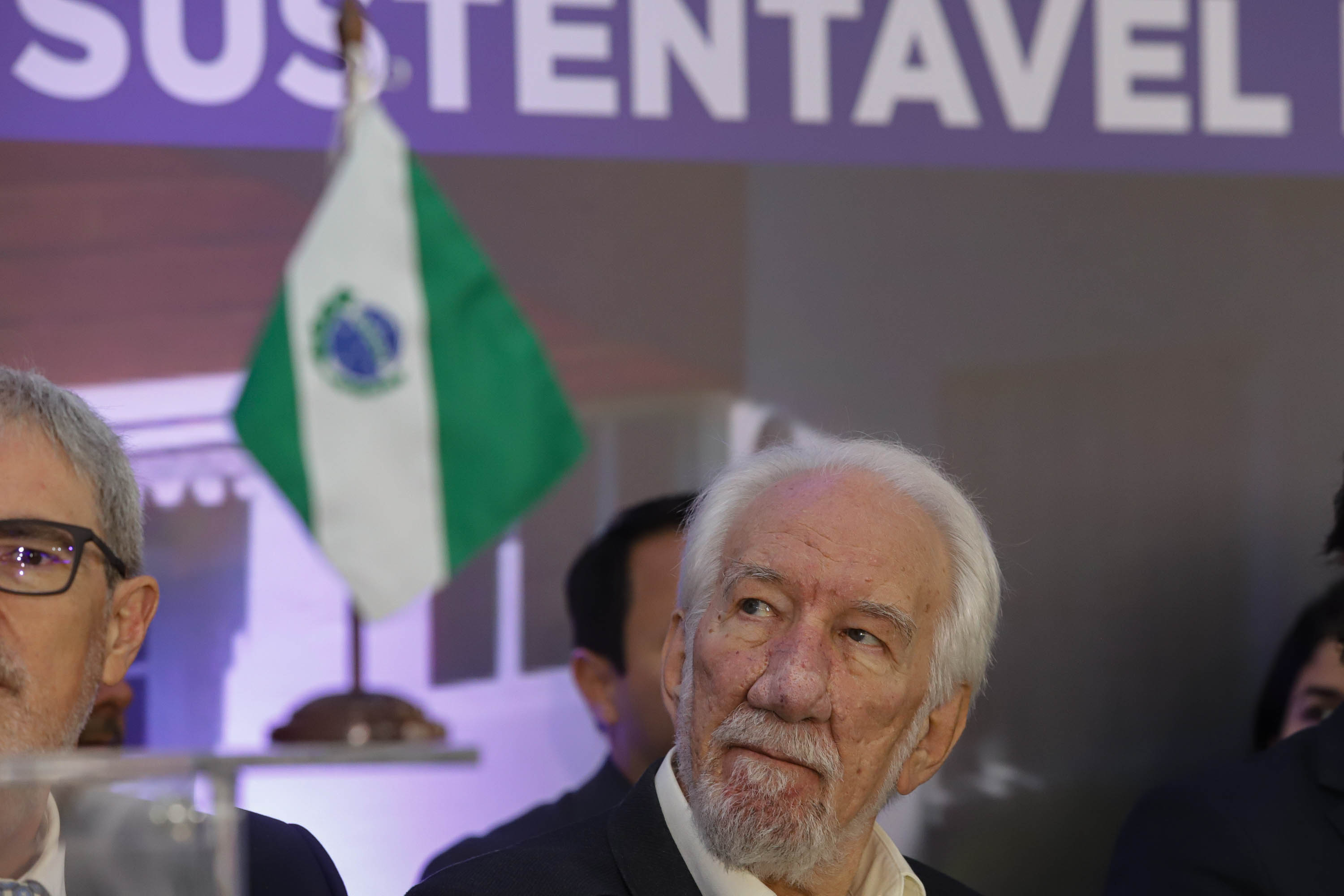 Pinhais, 01 de novembro de 2022 - Evento de entrega de veículos, benfeitorias e formalização de parceria com o governo israelense que aconteceu no Colégio Agricola Nilton Freire Maia.