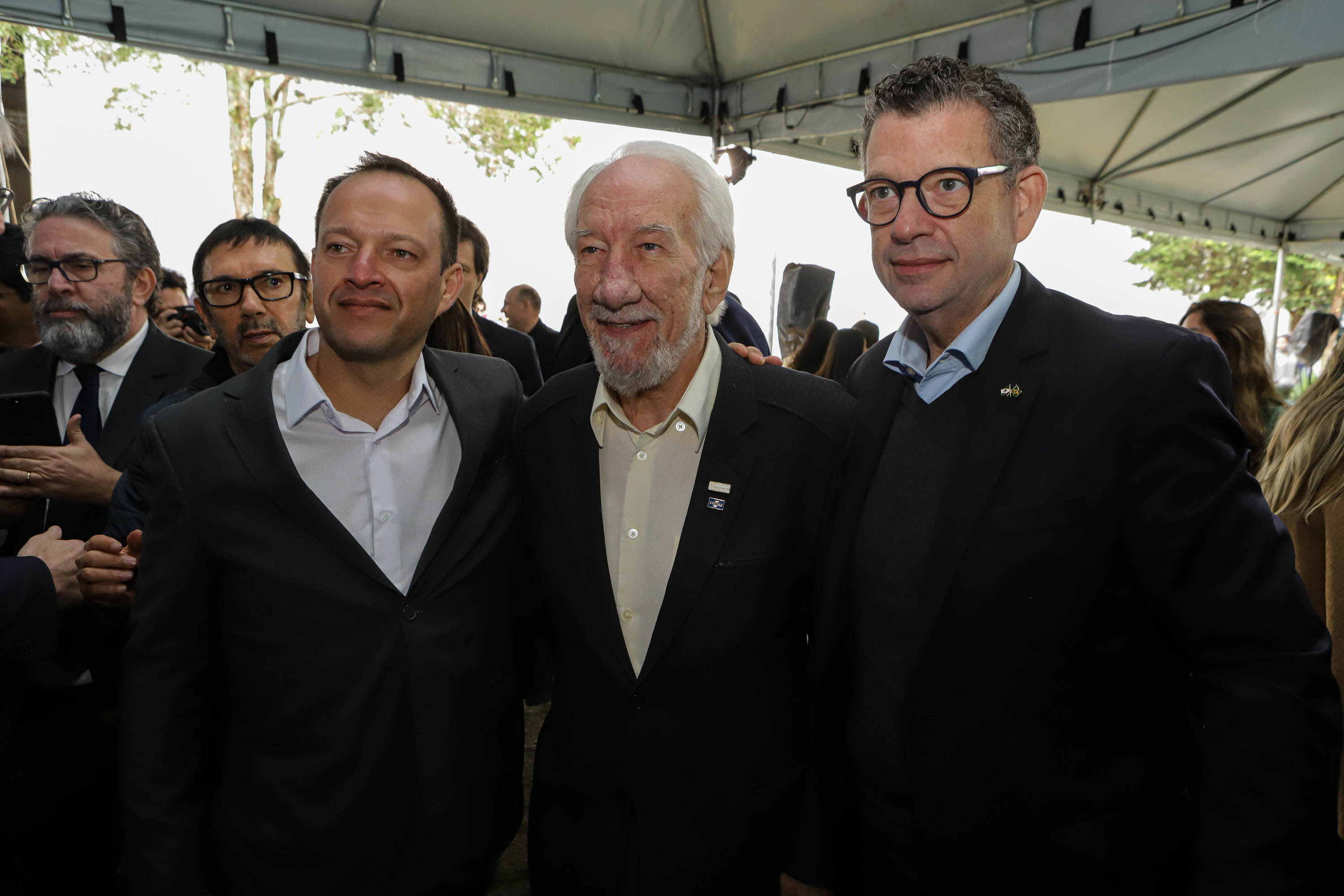 Pinhais, 01 de novembro de 2022 - Evento de entrega de veículos, benfeitorias e formalização de parceria com o governo israelense que aconteceu no Colégio Agricola Nilton Freire Maia.