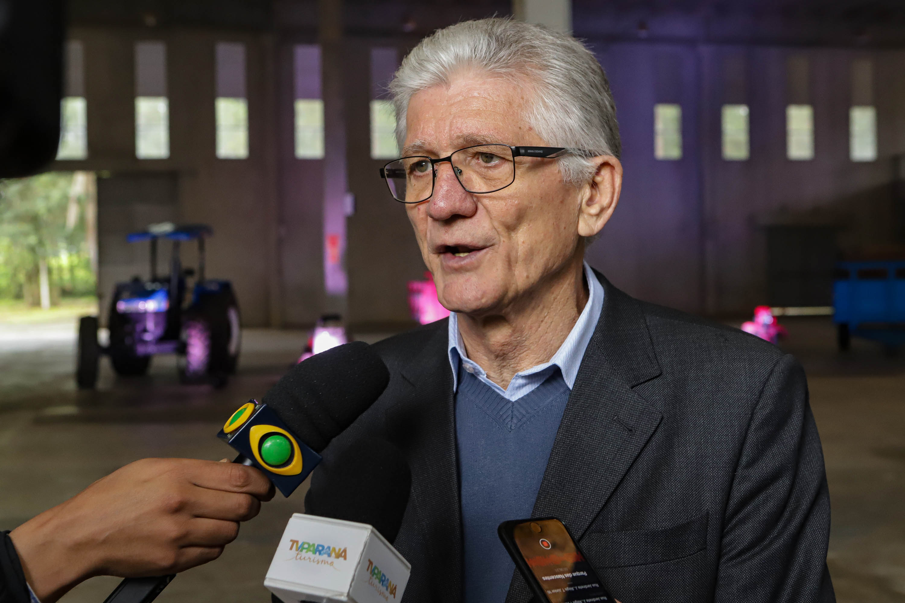 Pinhais, 01 de novembro de 2022 - Evento de entrega de veículos, benfeitorias e formalização de parceria com o governo israelense que aconteceu no Colégio Agricola Nilton Freire Maia.