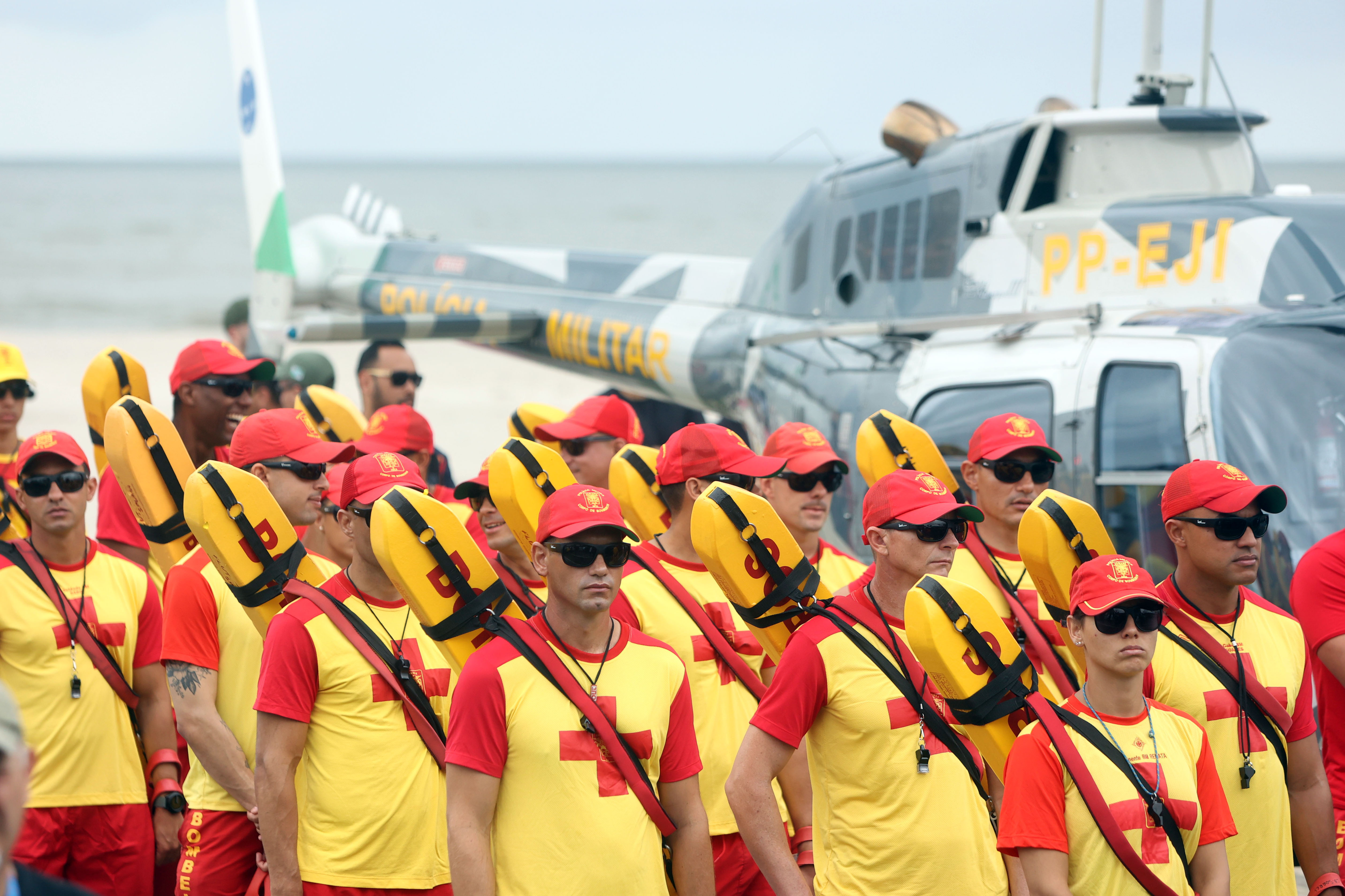 O Corpo de Bombeiros montou 92 postos na orla litorânea.