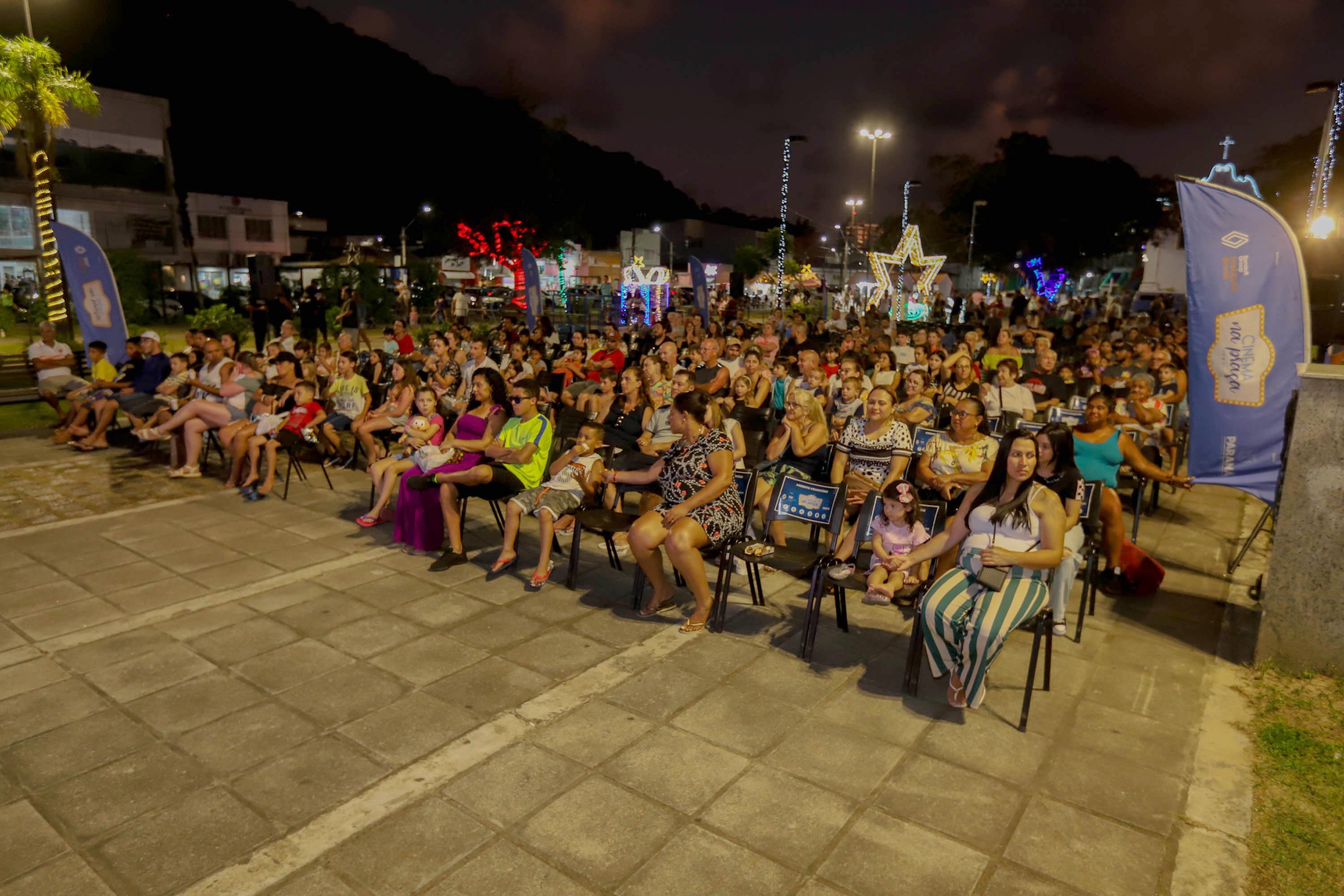 Cinema na praça em guaratuba