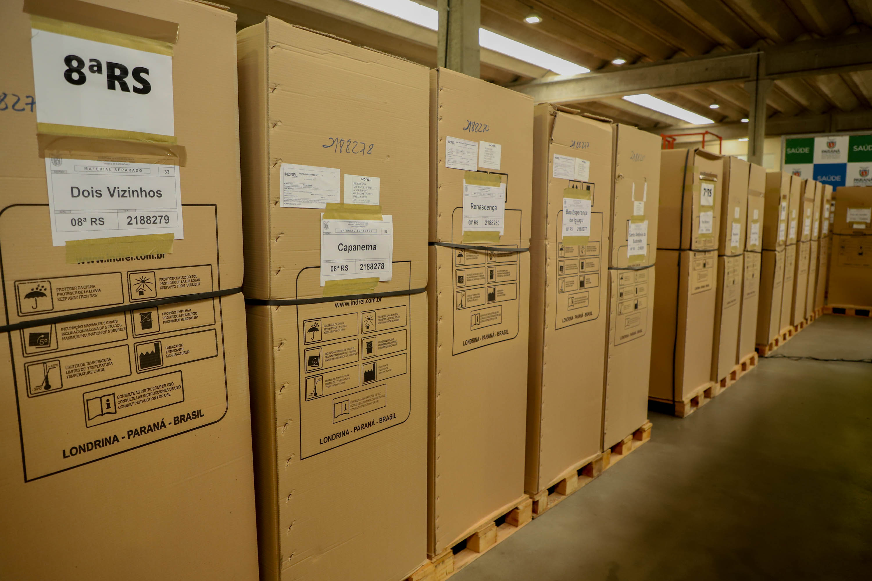 Municípios recebem ambulâncias do Samu e 93 câmaras frias para armazenamento de vacinas