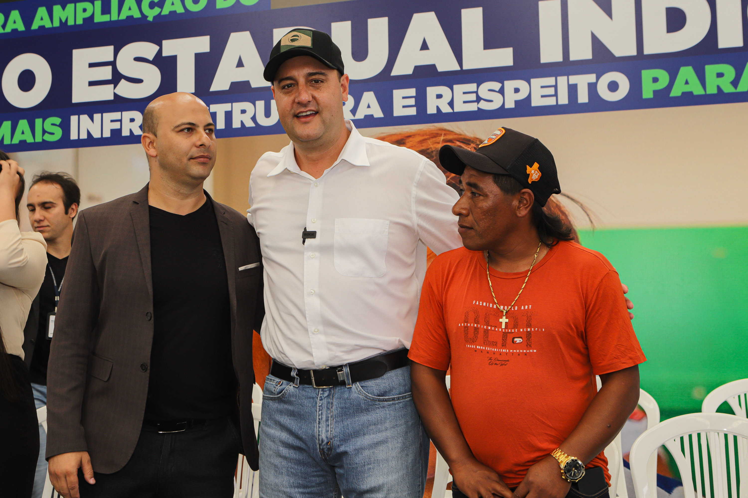 Manoel Ribas, 02 de fevereiro do 2023 - O governador Carlos Massa Ratinho Junior entregou na manhã desta quinta-feira as obras de ampliação no Colégio Estadual Indígena Cacique Gregório Kaekchot, na terra indigina Ivaí.