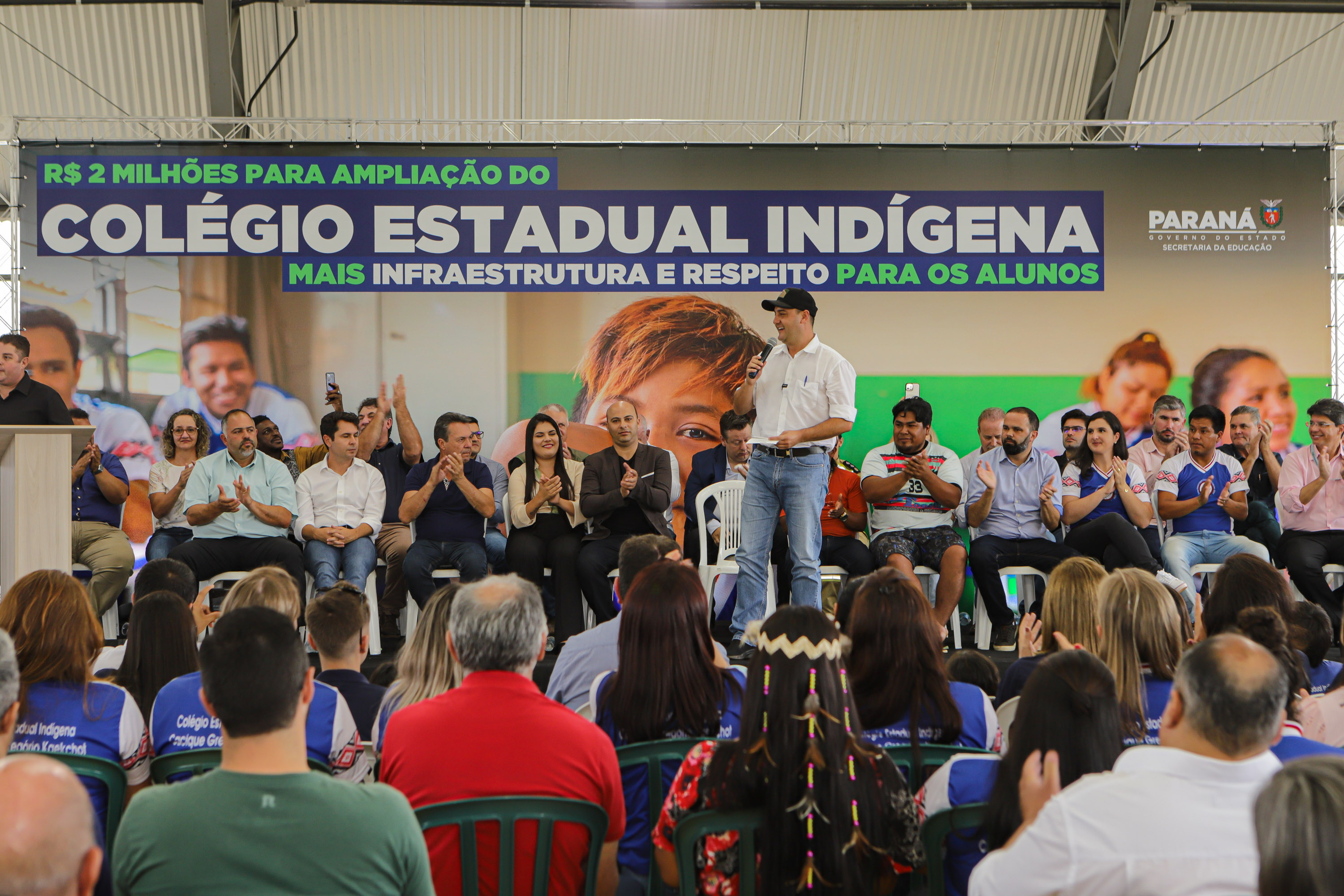 Manoel Ribas, 02 de fevereiro do 2023 - O governador Carlos Massa Ratinho Junior entregou na manhã desta quinta-feira as obras de ampliação no Colégio Estadual Indígena Cacique Gregório Kaekchot, na terra indigina Ivaí.