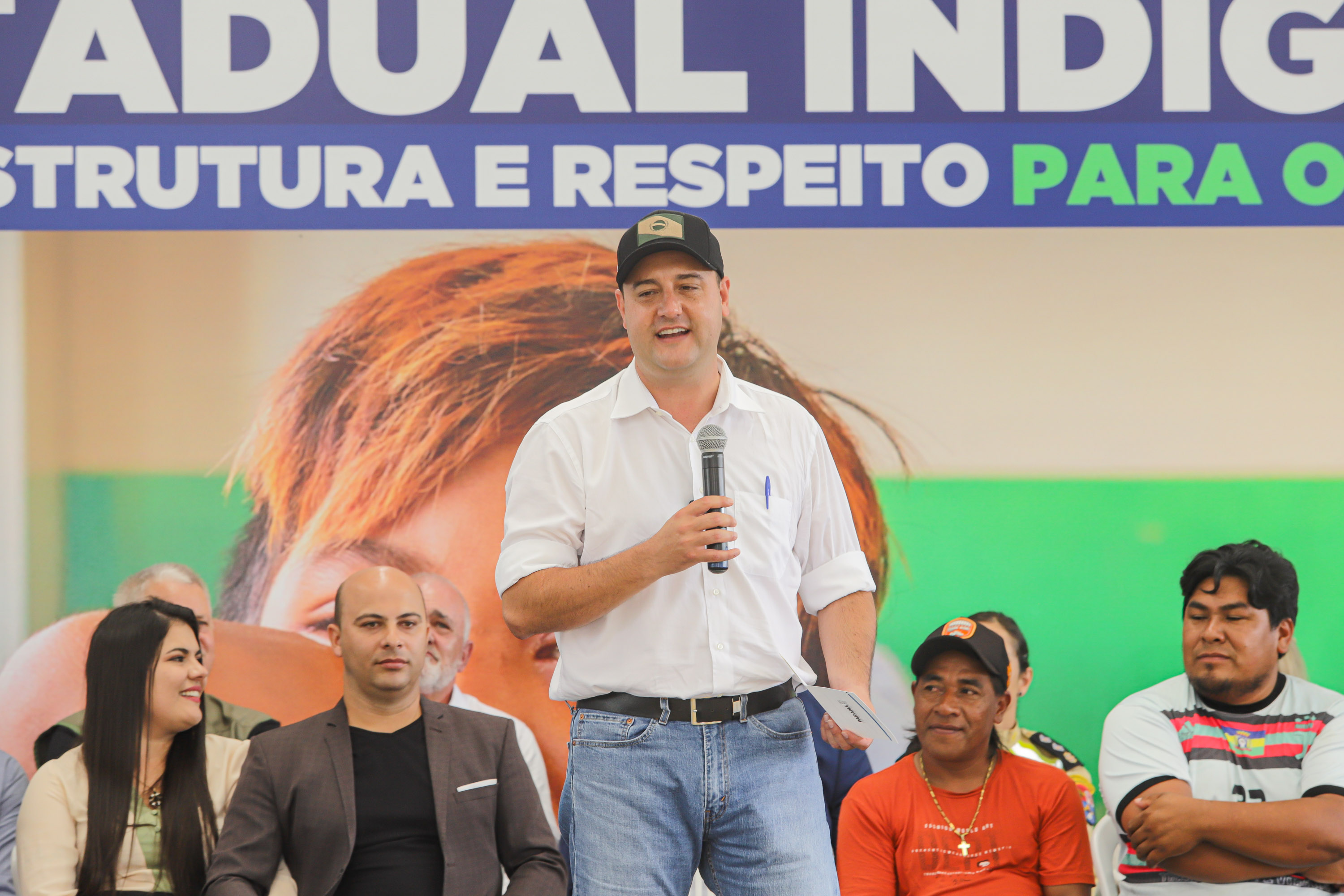 Manoel Ribas, 02 de fevereiro do 2023 - O governador Carlos Massa Ratinho Junior entregou na manhã desta quinta-feira as obras de ampliação no Colégio Estadual Indígena Cacique Gregório Kaekchot, na terra indigina Ivaí.