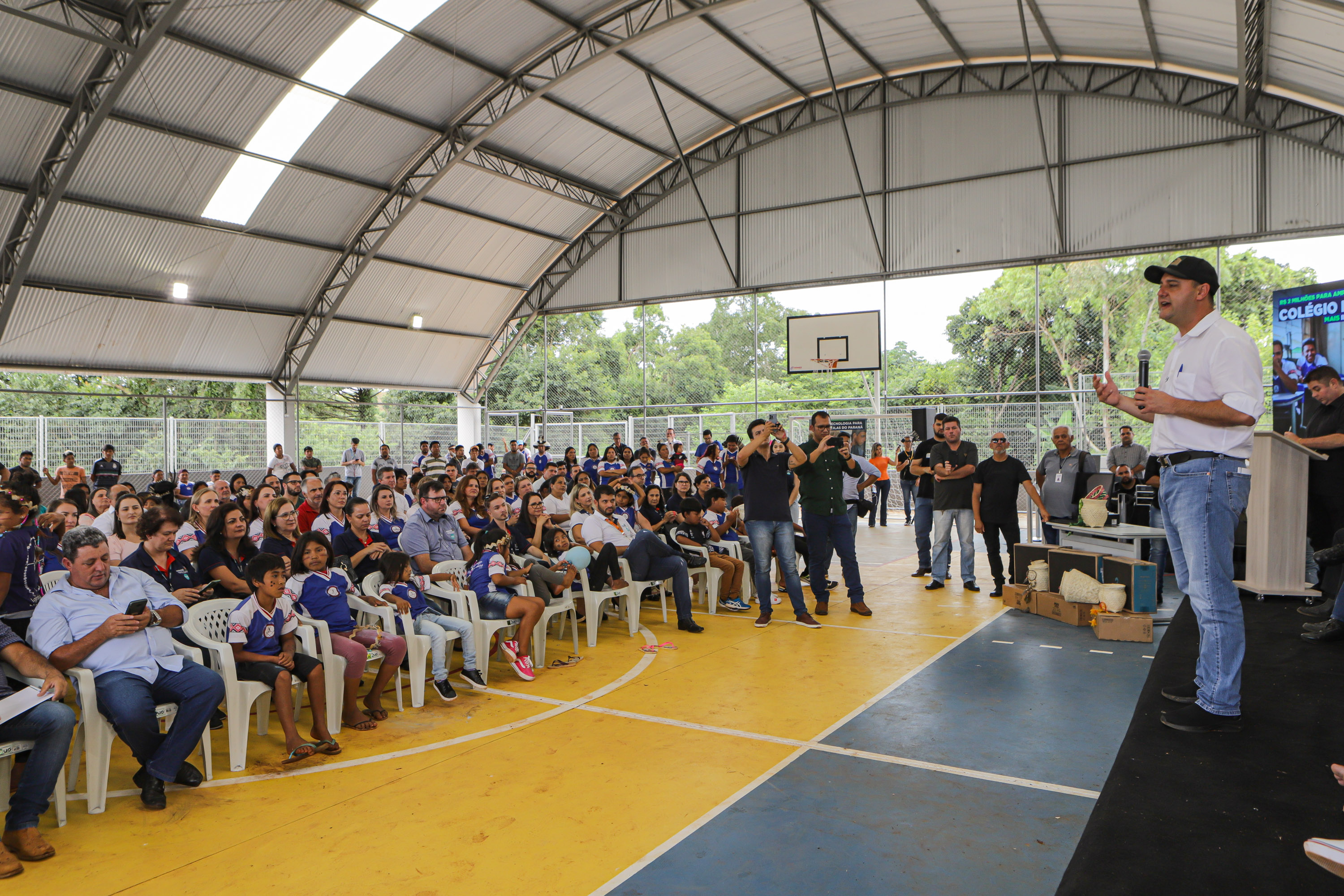 Manoel Ribas, 02 de fevereiro do 2023 - O governador Carlos Massa Ratinho Junior entregou na manhã desta quinta-feira as obras de ampliação no Colégio Estadual Indígena Cacique Gregório Kaekchot, na terra indigina Ivaí.