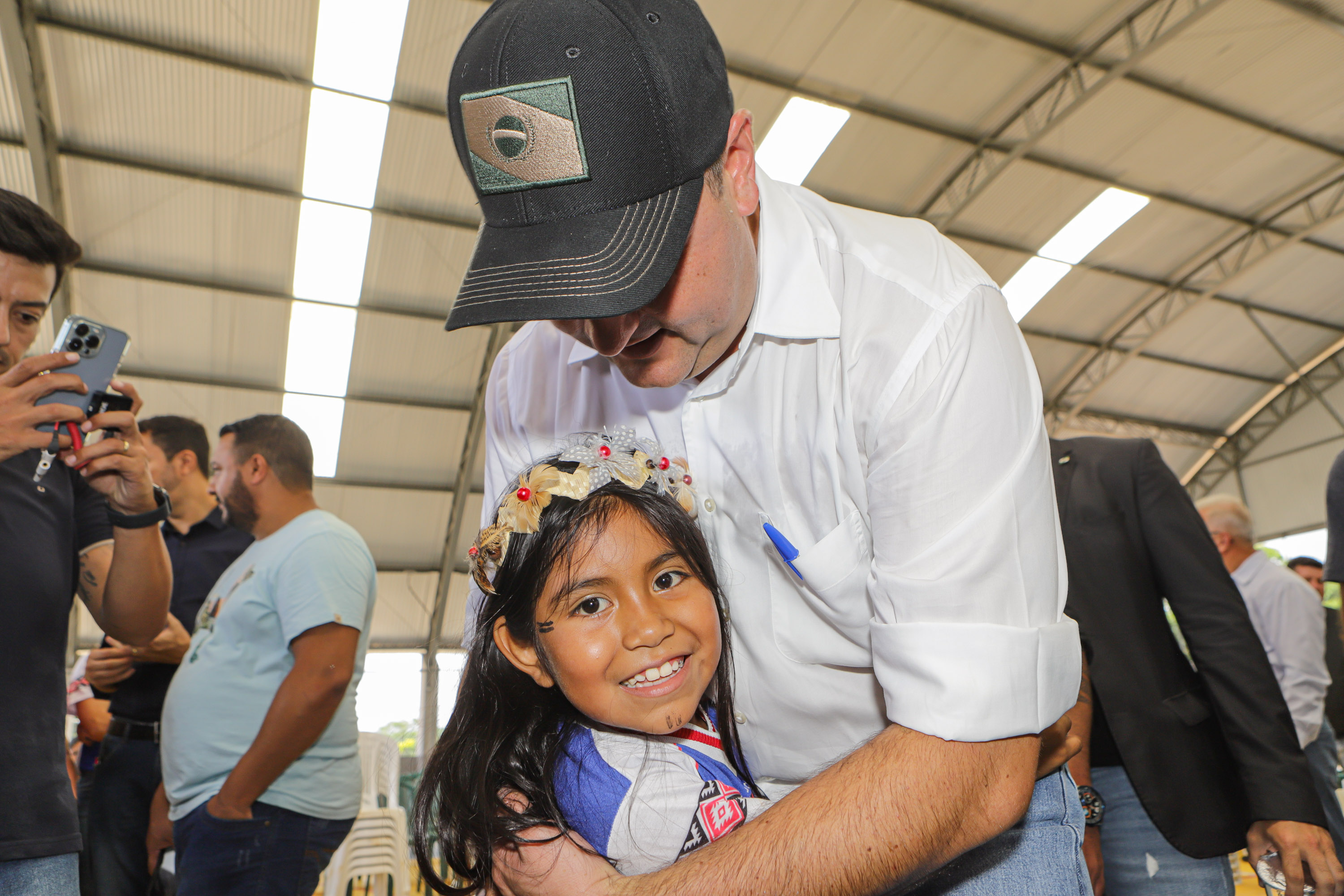 Manoel Ribas, 02 de fevereiro do 2023 - O governador Carlos Massa Ratinho Junior entregou na manhã desta quinta-feira as obras de ampliação no Colégio Estadual Indígena Cacique Gregório Kaekchot, na terra indigina Ivaí.