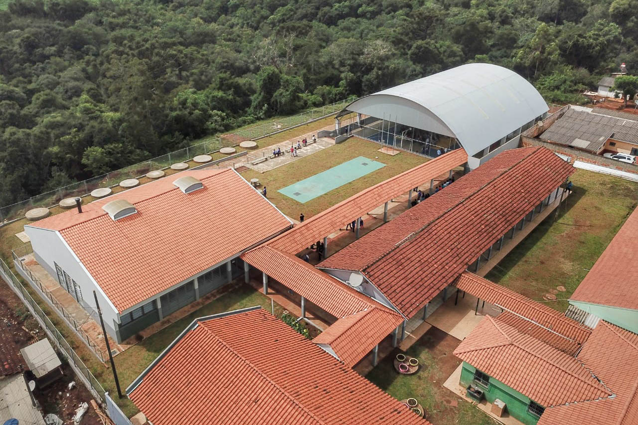 Manoel Ribas, 02 de fevereiro do 2023 - O governador Carlos Massa Ratinho Junior entregou na manhã desta quinta-feira as obras de ampliação no Colégio Estadual Indígena Cacique Gregório Kaekchot, na terra indigina Ivaí.