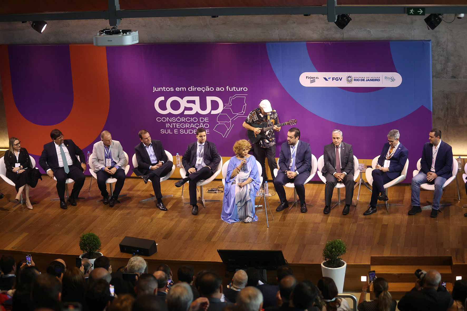Ratinho Junior reforça importância da integração entre o Sul e Sudeste no 7º encontro do Cosud