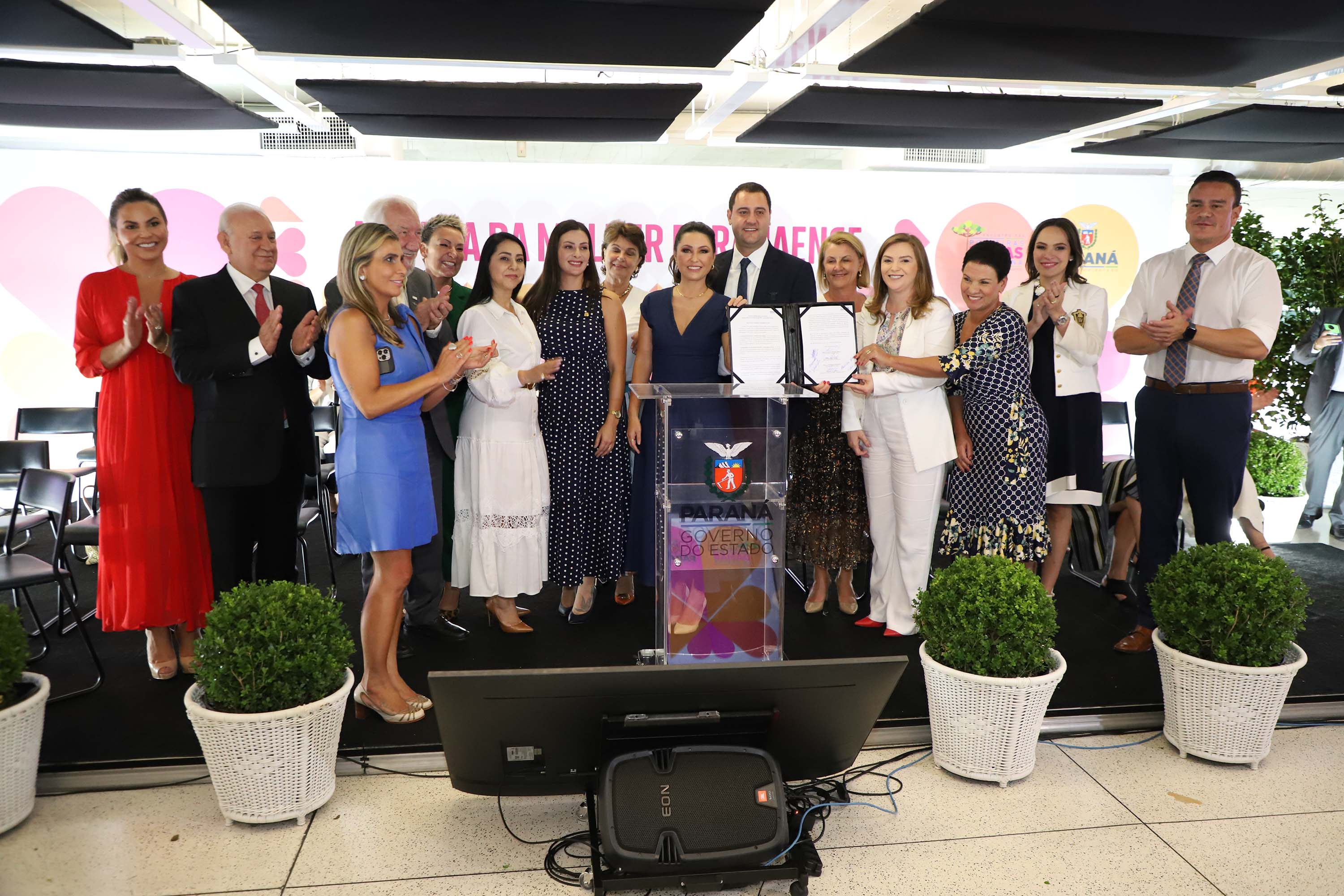 Governador sanciona lei que cria o Fundo Estadual dos Direitos da Mulher