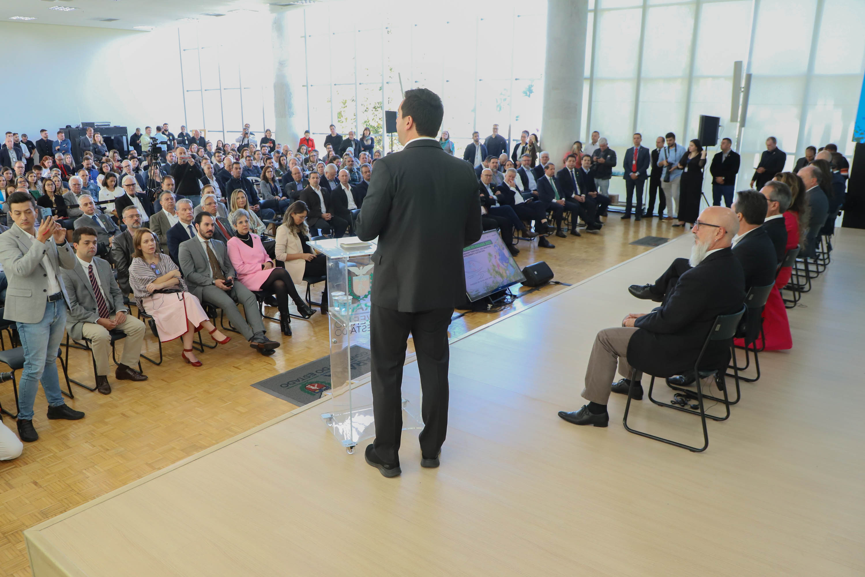 Com foco em ESG, Paraná renova compromisso com OCDE para desenvolvimento sustentável