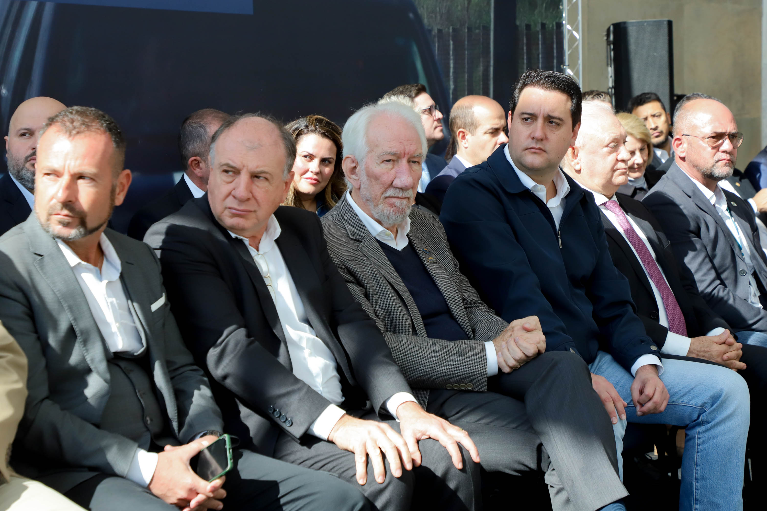 O governador Carlos Massa Ratinho Junior entregou nesta segunda-feira (5) 922 viaturas para todas as unidades da Polícia Civil do Paraná, a maior renovação de frota da história do Estado.