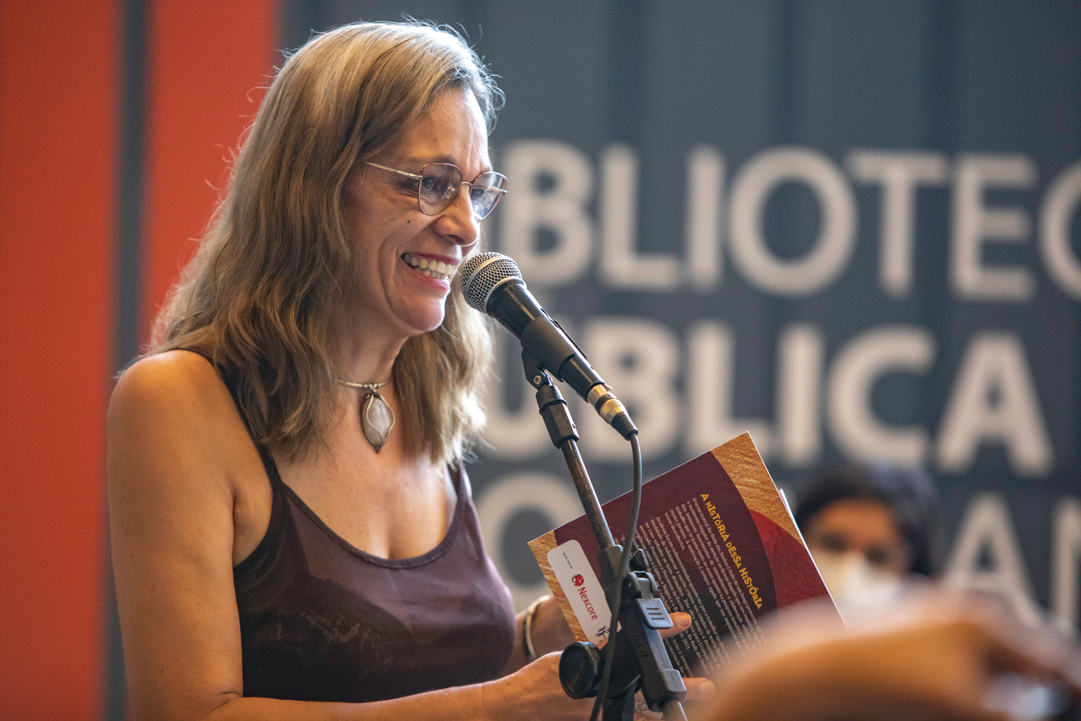 Programação cultural tem atividades artísticas de férias, shows e Festival de Bonecos