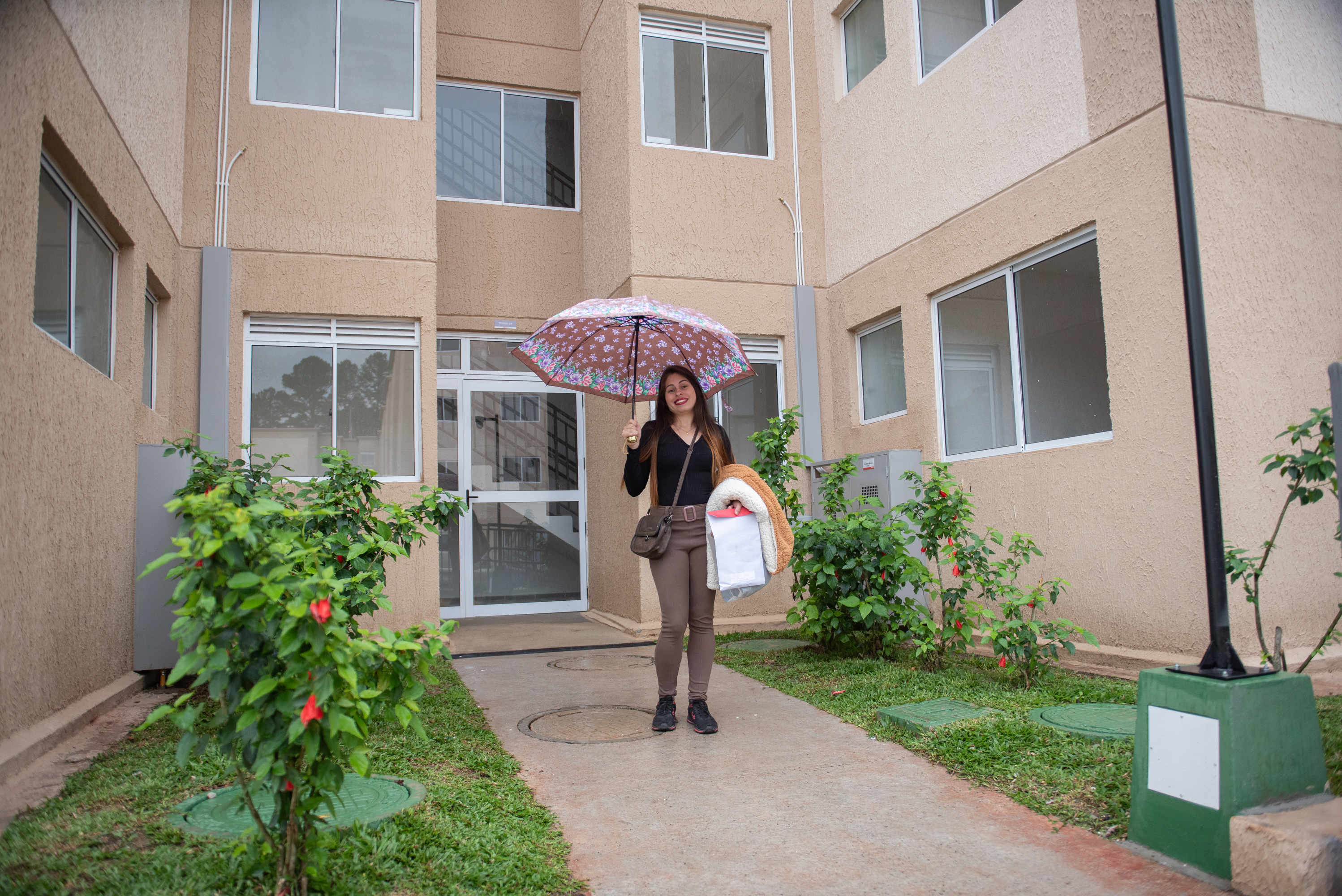 Com subsídios do Estado para entrada, 448 famílias recebem a casa própria em Curitiba