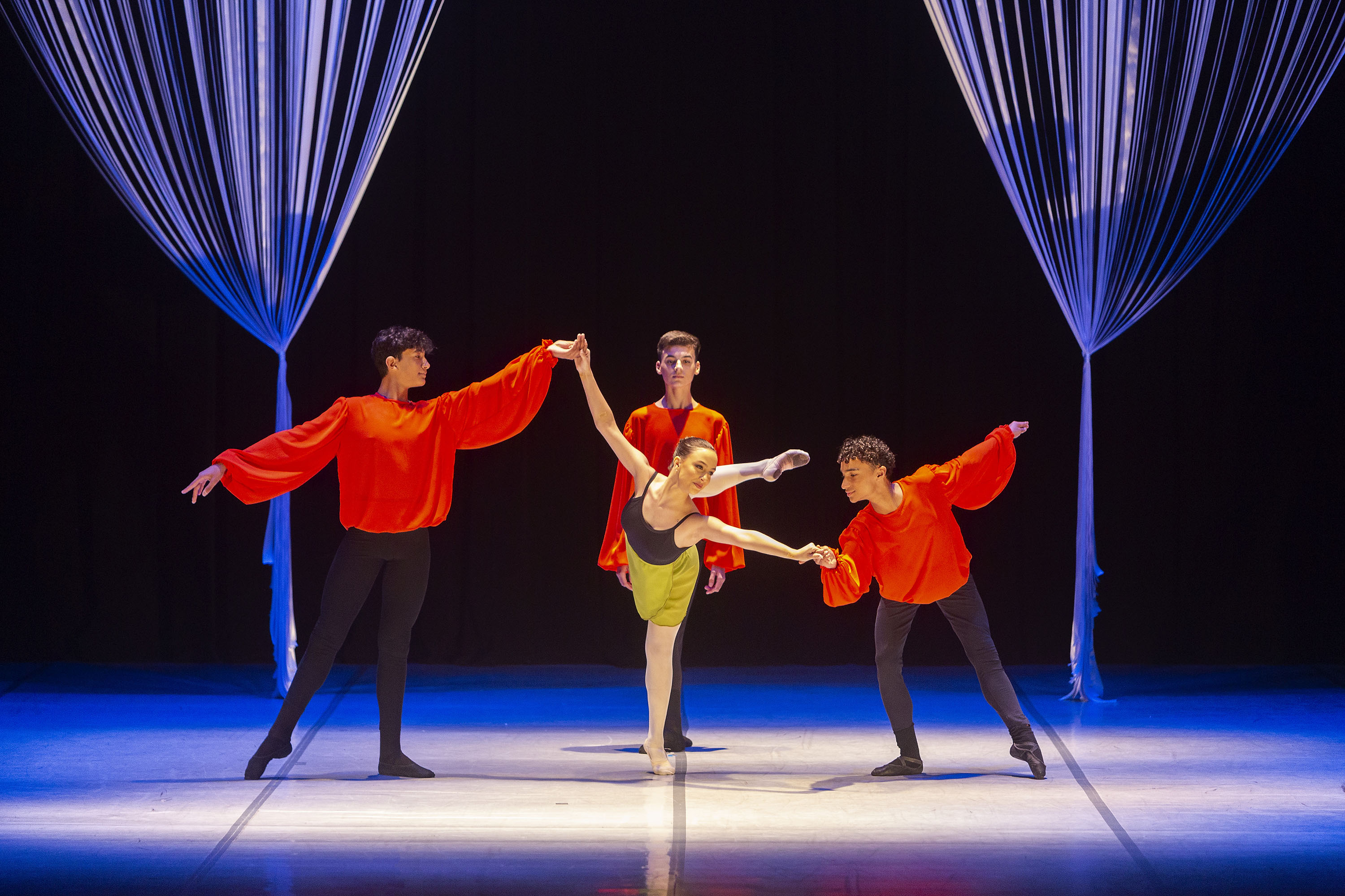 Teatro solidário, oficinas e atividades gratuitas são os destaques da agenda cultural