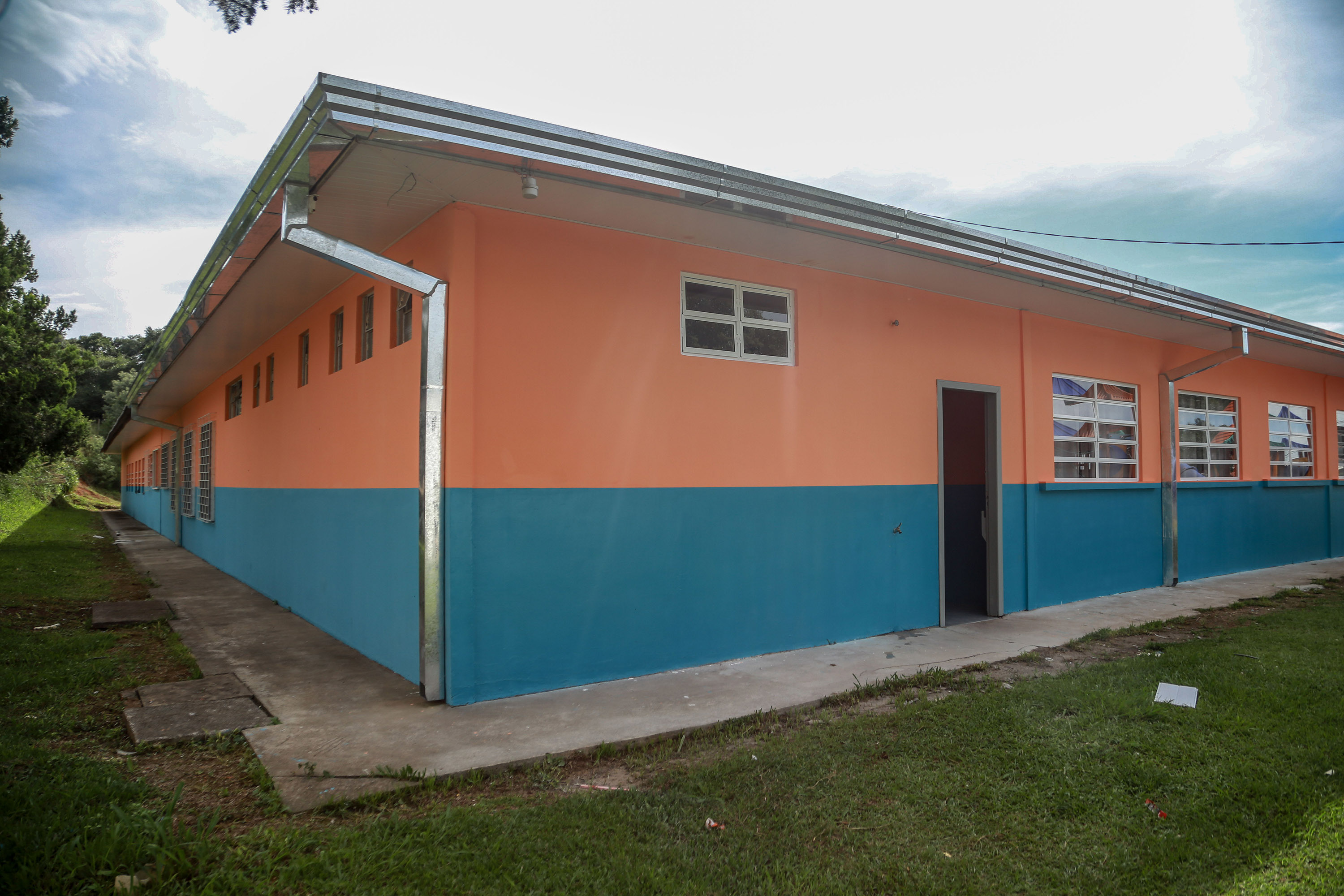 Governo investe R$ 150 milhões em CMEIs e escolas municipais de 106 cidades do Paraná