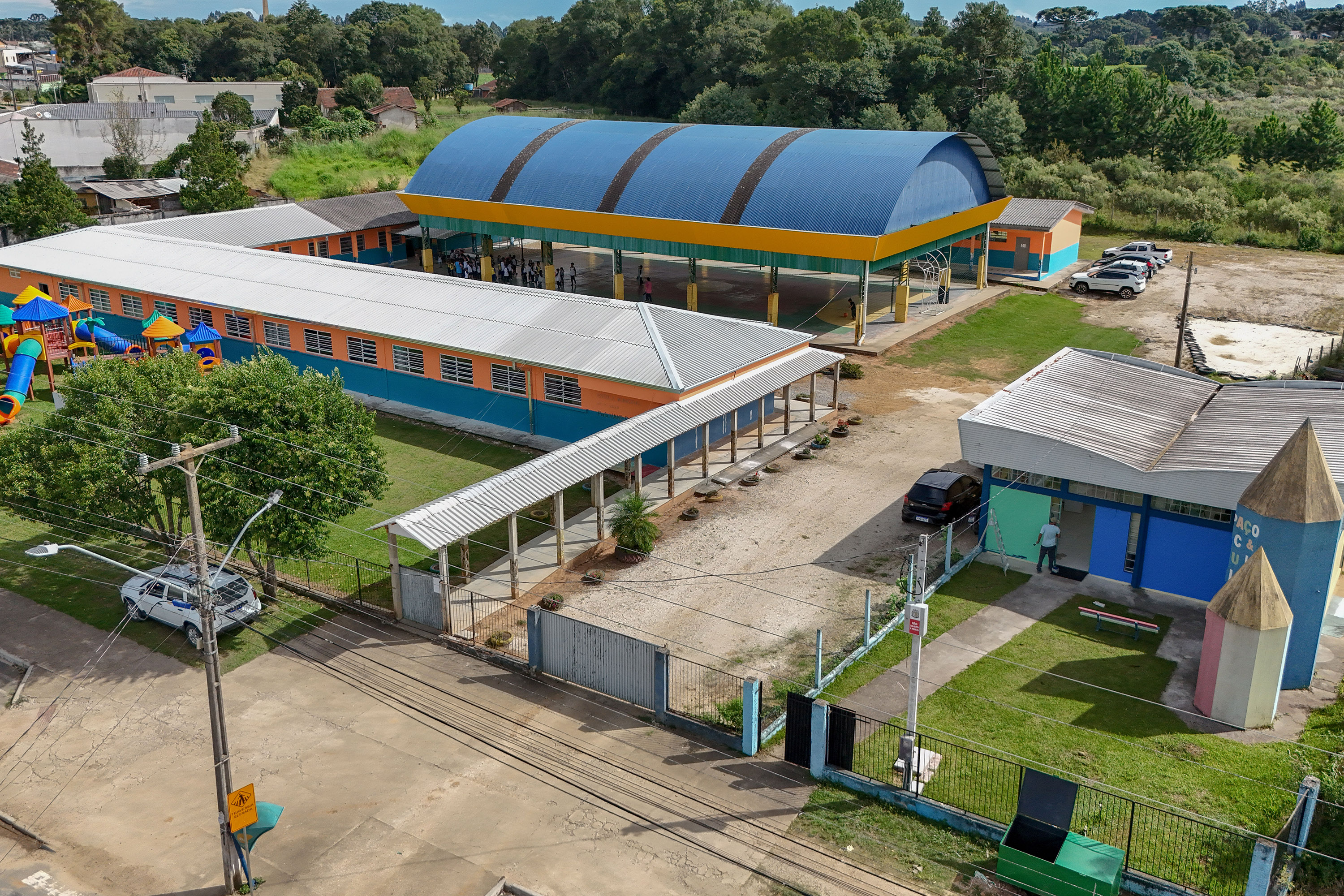 Governo investe R$ 150 milhões em CMEIs e escolas municipais de 106 cidades do Paraná