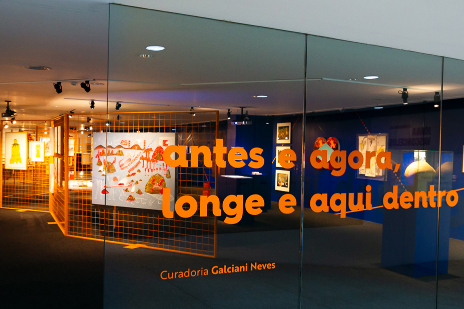 MON - “Antes e agora, longe e aqui dentro” – Sob a curadoria de Galciani Neves, a proposta da exposição é um diálogo entre o acervo do museu e a arte contemporânea brasileira. São mais de 100 obras de 44 artistas diferentes, dos quais se destacam Cícero Dias, Miguel Bakun, Amelia Toledo, Efigênia Rolim, Rosana Paulino e Gustavo Caboco. Reunindo técnicas variadas, pinturas, desenhos, fotos, esculturas, vídeos, áudios e instalações discutem as relações entre corpo e território e os muitos modos de habitar, se