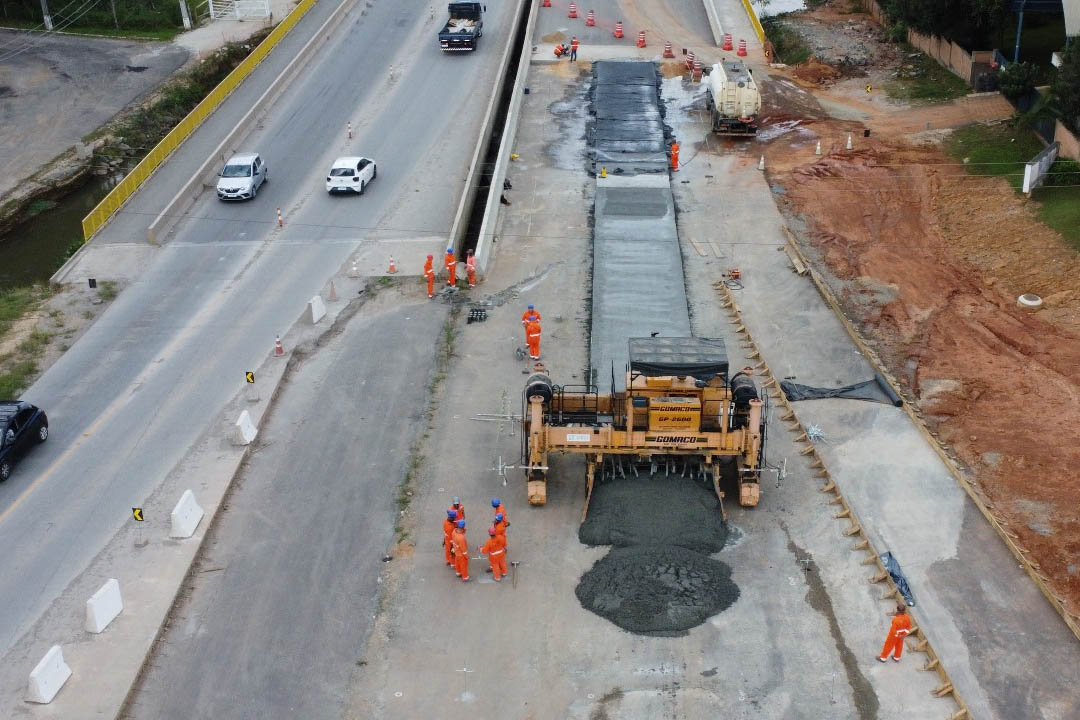 Com previsão para setembro, duplicação da Rodovia dos Minérios alcança força total