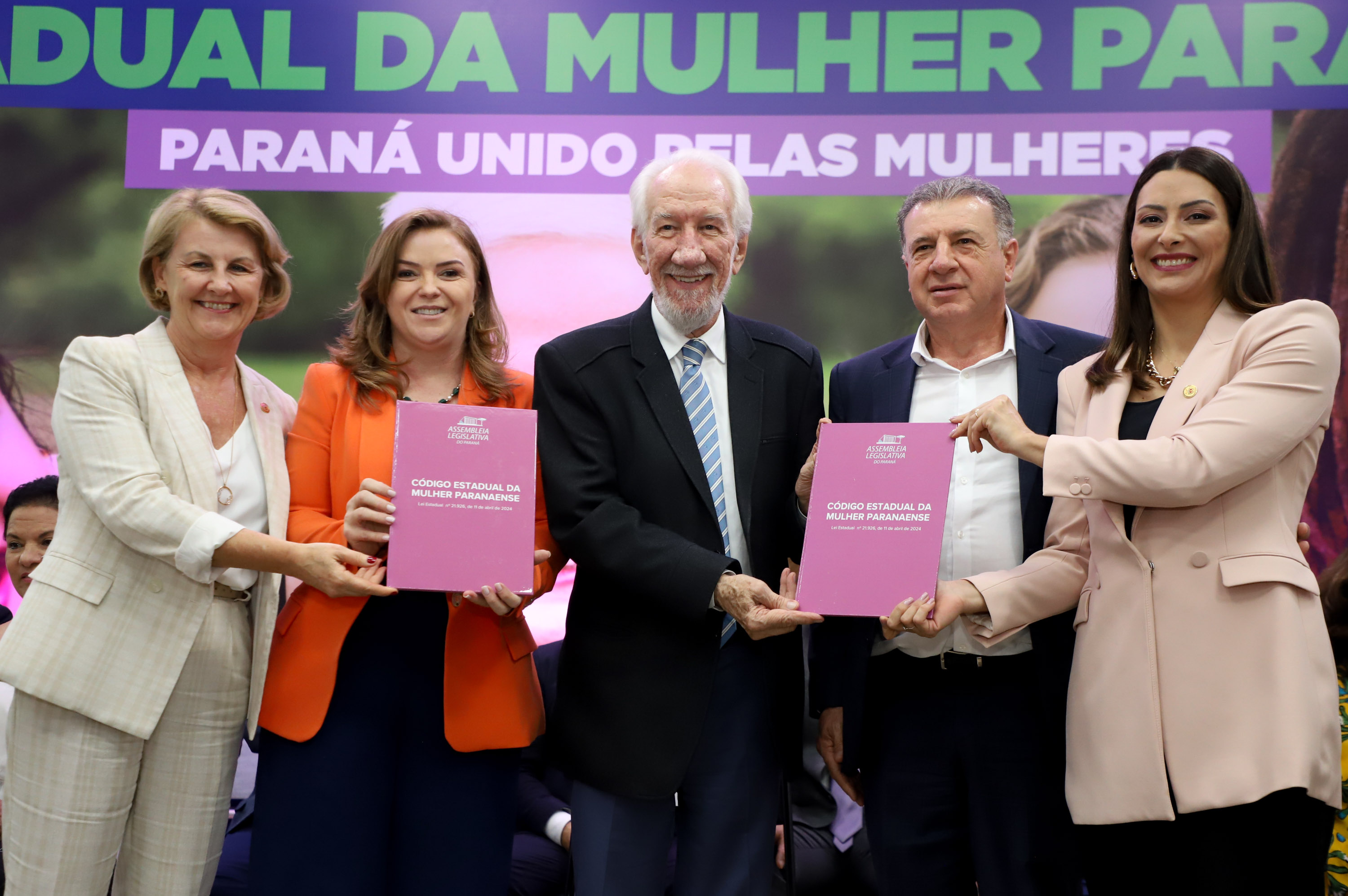 Vice Governador Darci Piana participa do lançamento do código estadual da mulher paranaense.