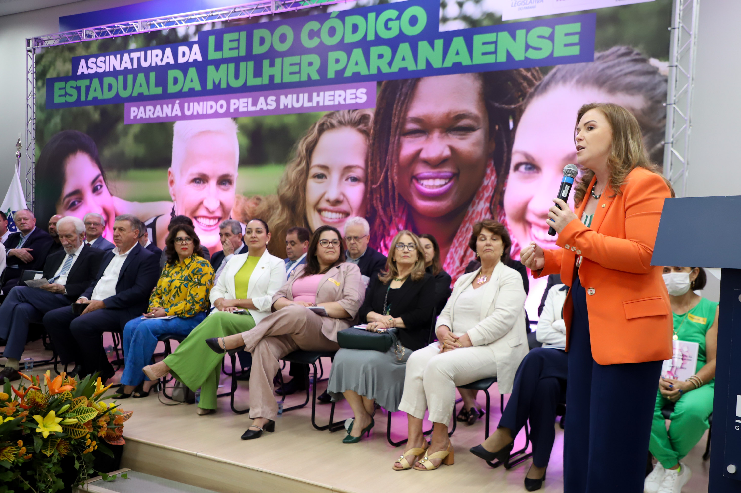 Vice Governador Darci Piana participa do lançamento do código estadual da mulher paranaense.