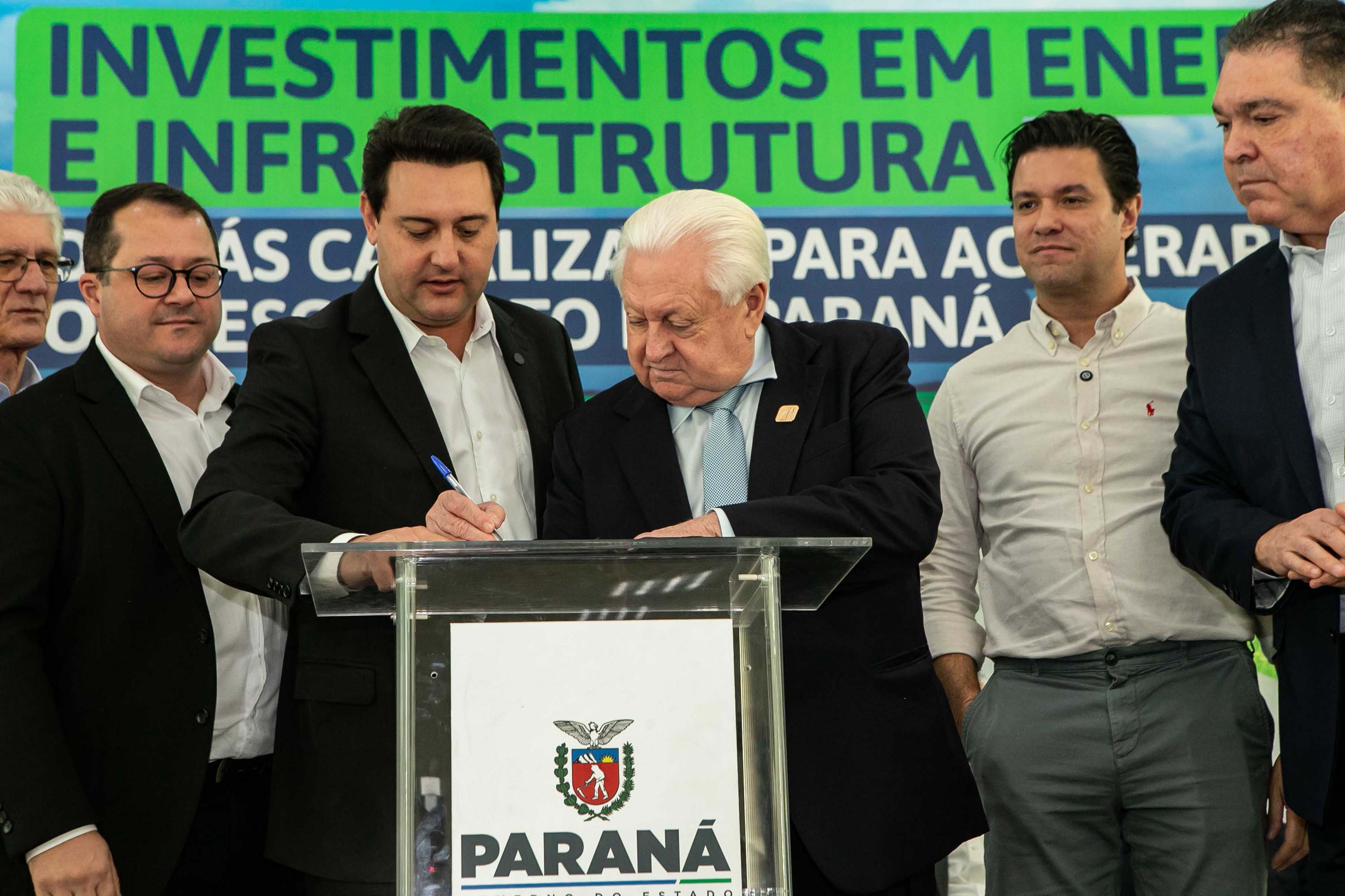 Curitiba, 24 de junho de 2024 - Governador Carlos Massa Ratinho Junior anunciou investimentos de R$ 505 milhões em energia e infraestrutura de gás canalizado para acelarar o crescimento do Paraná.