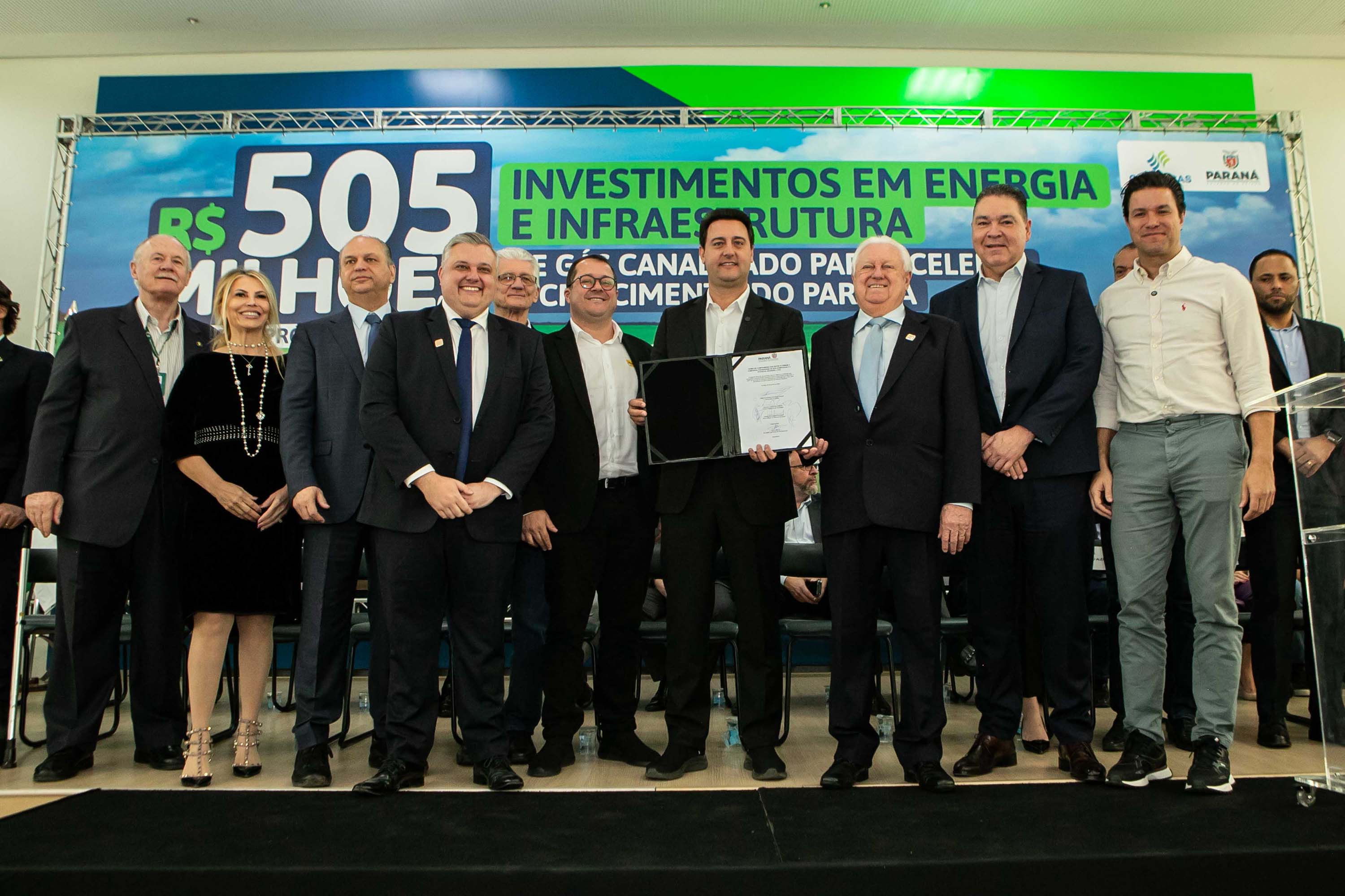 Curitiba, 24 de junho de 2024 - Governador Carlos Massa Ratinho Junior anunciou investimentos de R$ 505 milhões em energia e infraestrutura de gás canalizado para acelarar o crescimento do Paraná.