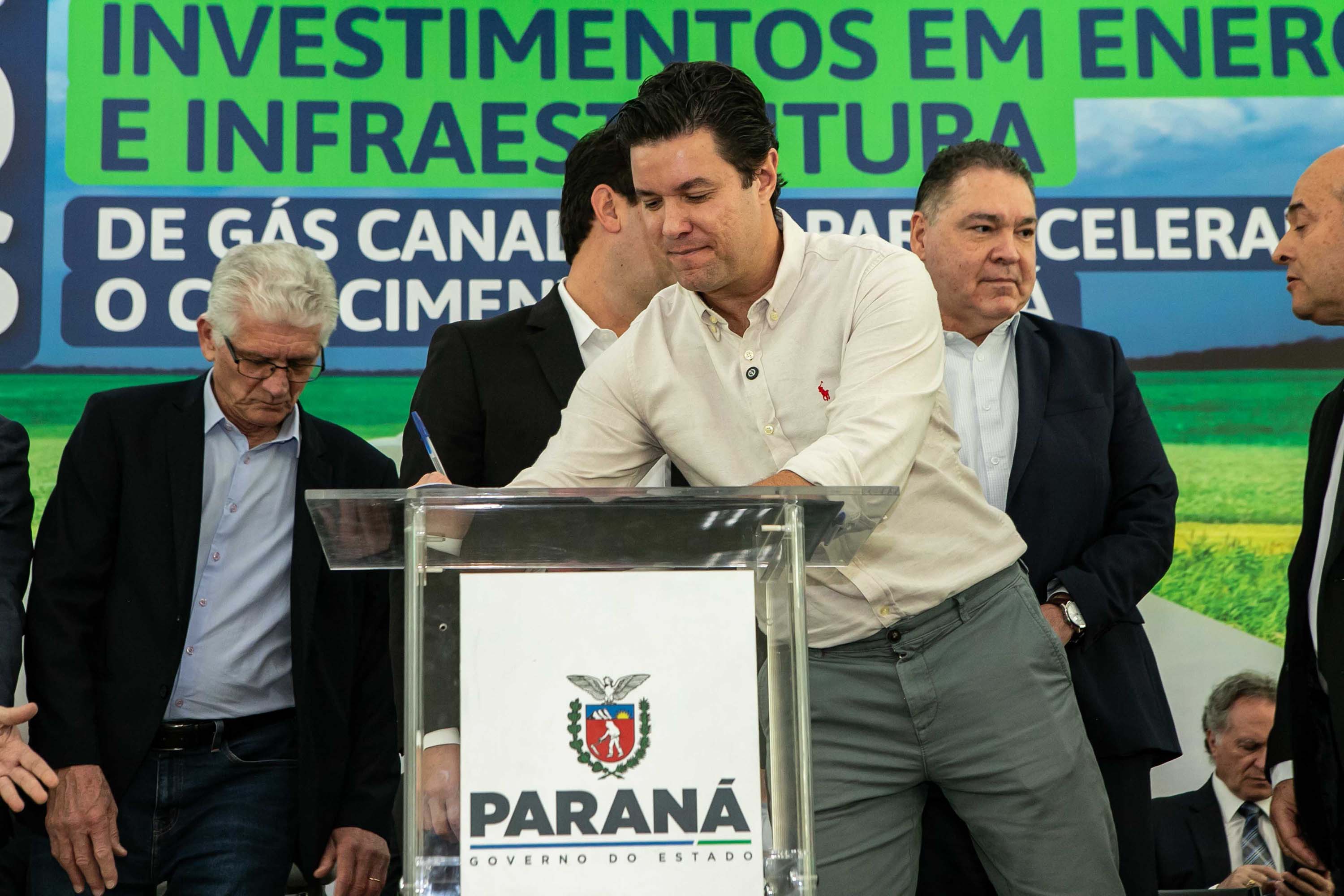 Curitiba, 24 de junho de 2024 - Governador Carlos Massa Ratinho Junior anunciou investimentos de R$ 505 milhões em energia e infraestrutura de gás canalizado para acelarar o crescimento do Paraná.