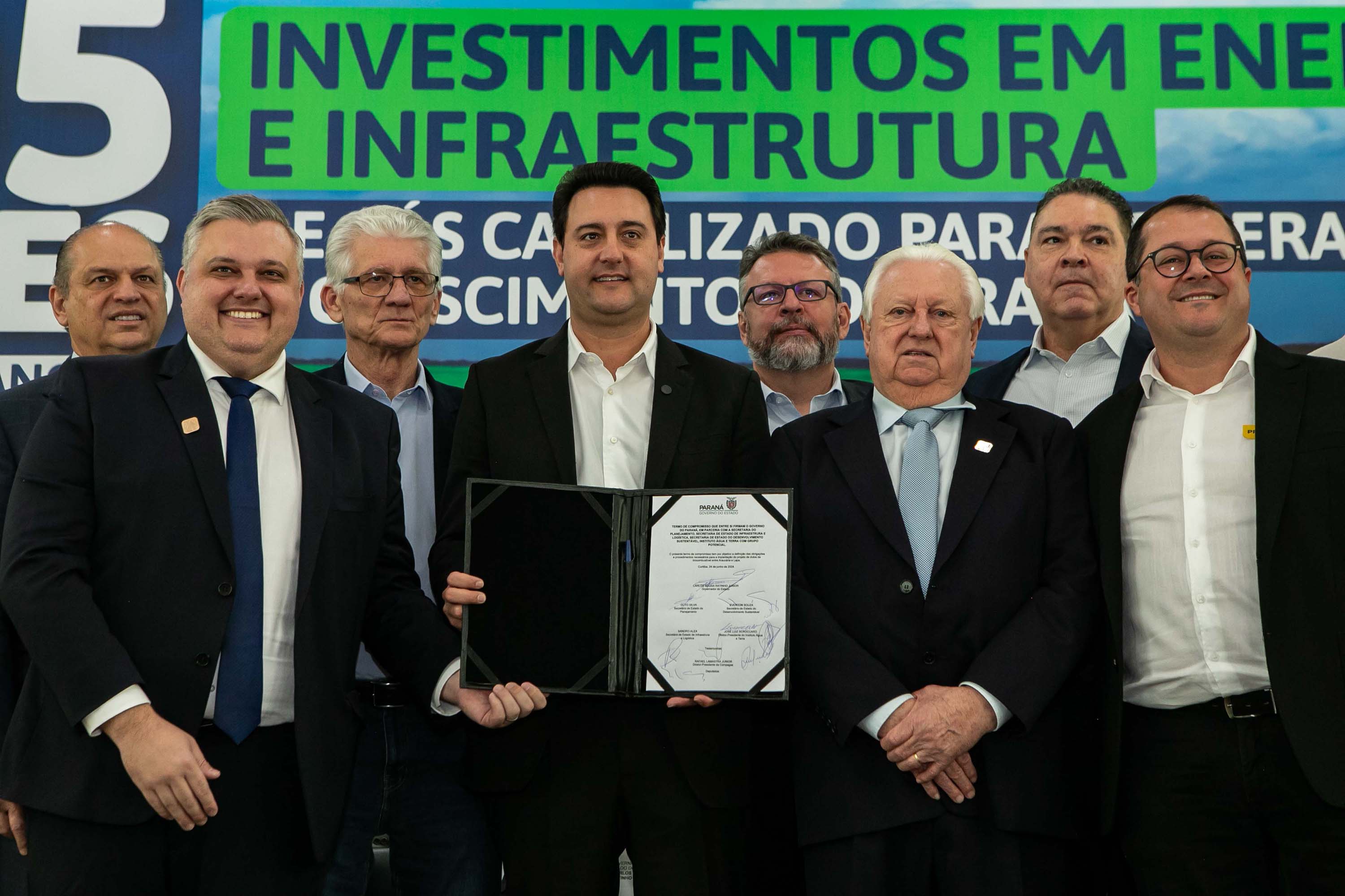 Curitiba, 24 de junho de 2024 - Governador Carlos Massa Ratinho Junior anunciou investimentos de R$ 505 milhões em energia e infraestrutura de gás canalizado para acelarar o crescimento do Paraná.