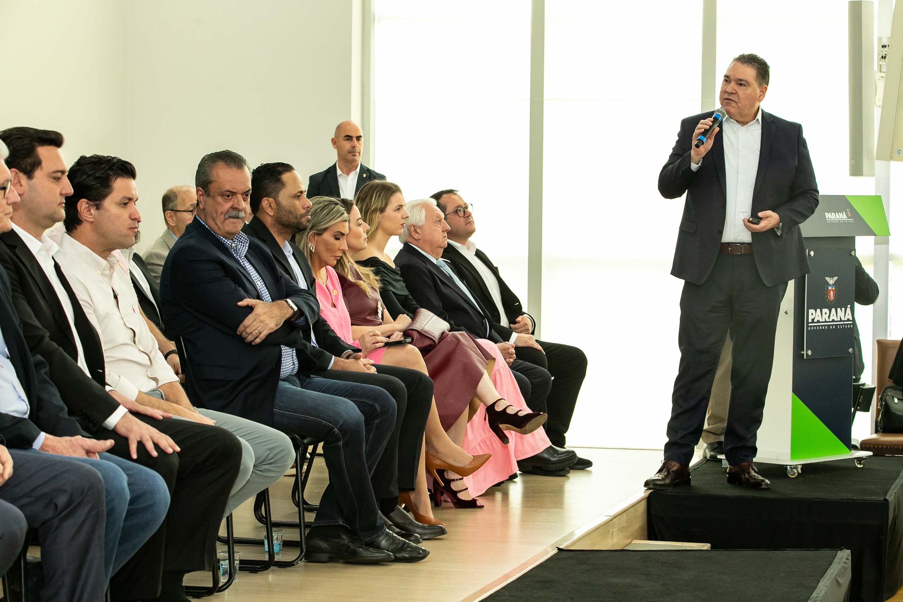 Curitiba, 24 de junho de 2024 - Governador Carlos Massa Ratinho Junior anunciou investimentos de R$ 505 milhões em energia e infraestrutura de gás canalizado para acelarar o crescimento do Paraná.