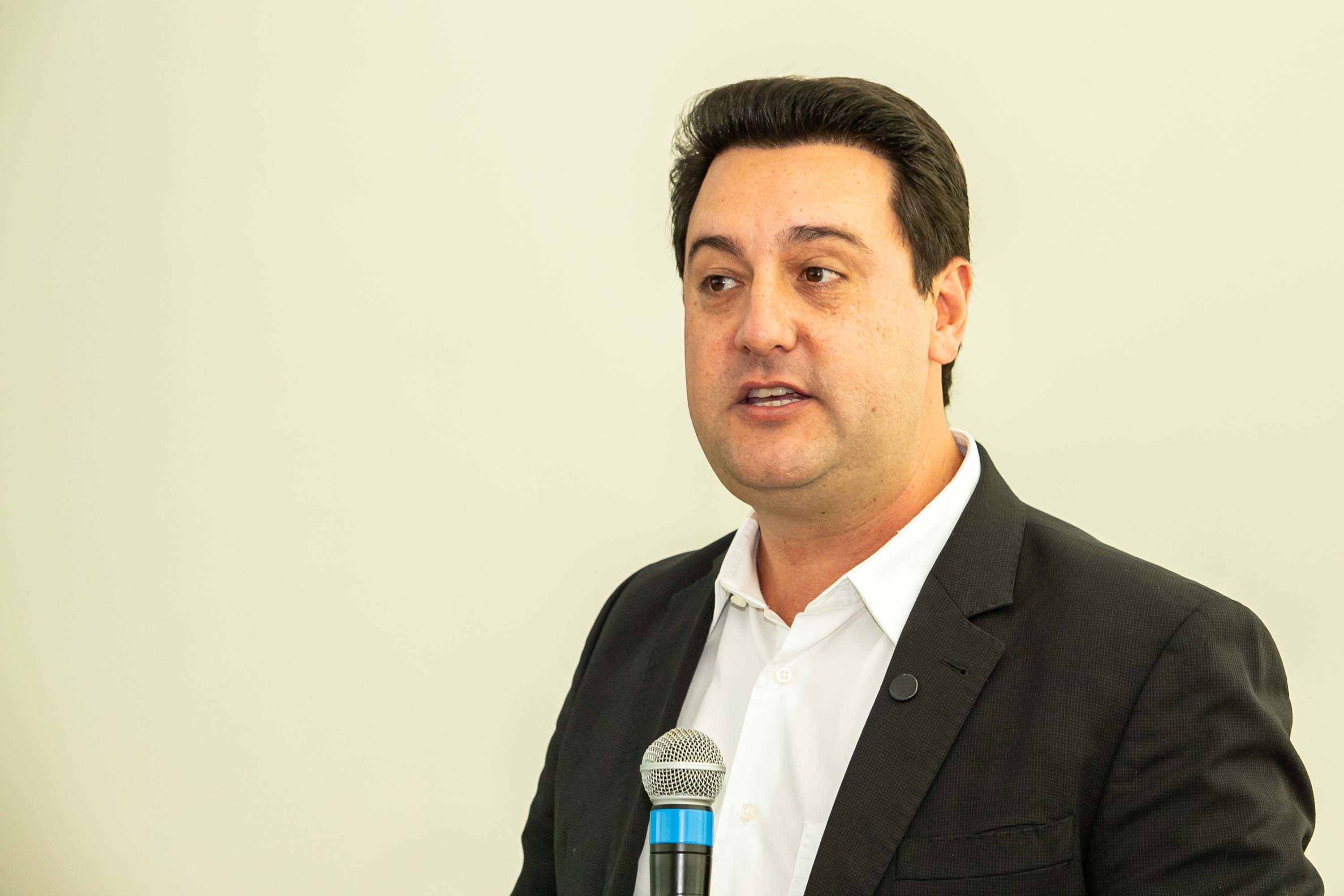 Curitiba, 24 de junho de 2024 - Governador Carlos Massa Ratinho Junior anunciou investimentos de R$ 505 milhões em energia e infraestrutura de gás canalizado para acelarar o crescimento do Paraná.