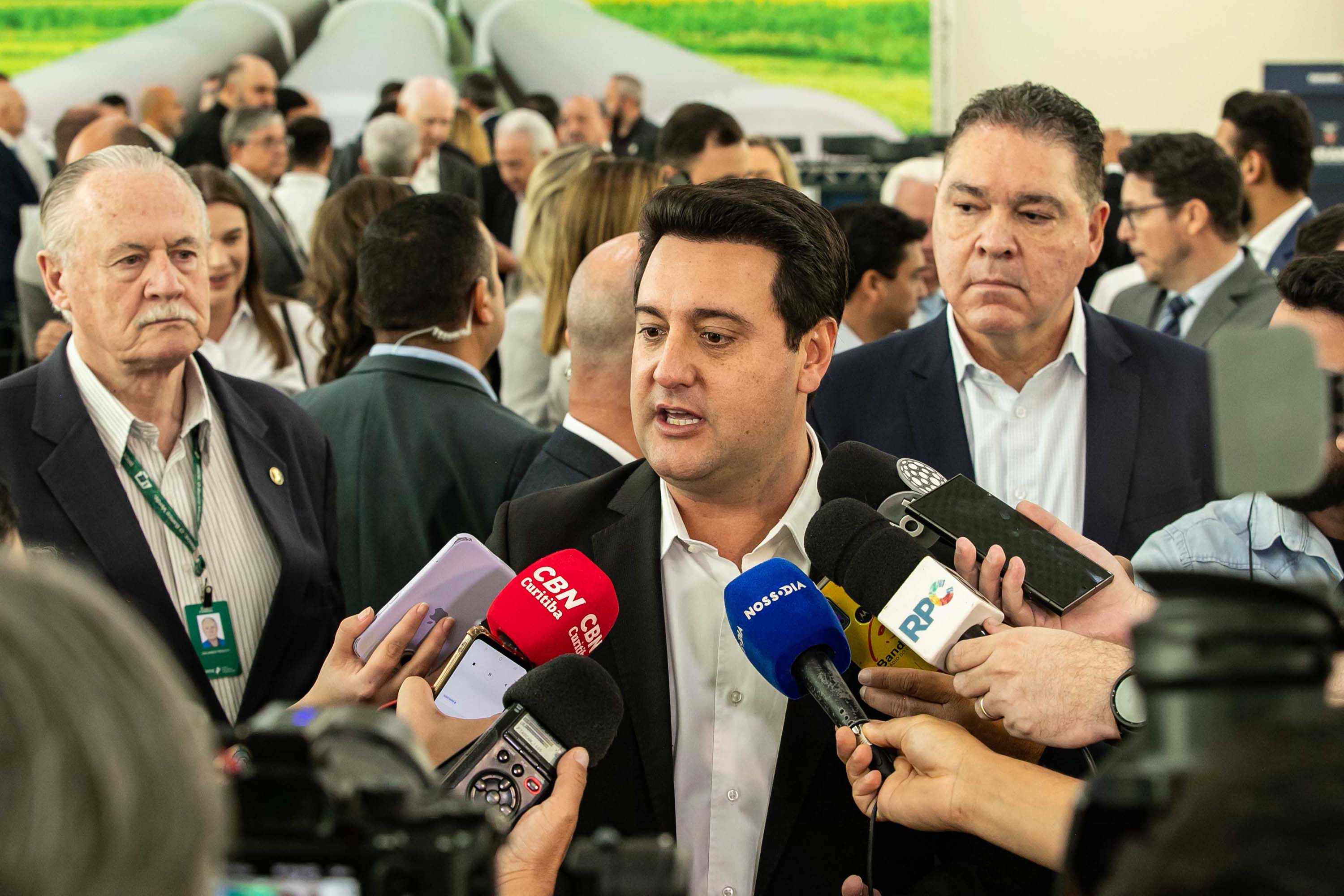 Curitiba, 24 de junho de 2024 - Governador Carlos Massa Ratinho Junior anunciou investimentos de R$ 505 milhões em energia e infraestrutura de gás canalizado para acelarar o crescimento do Paraná.