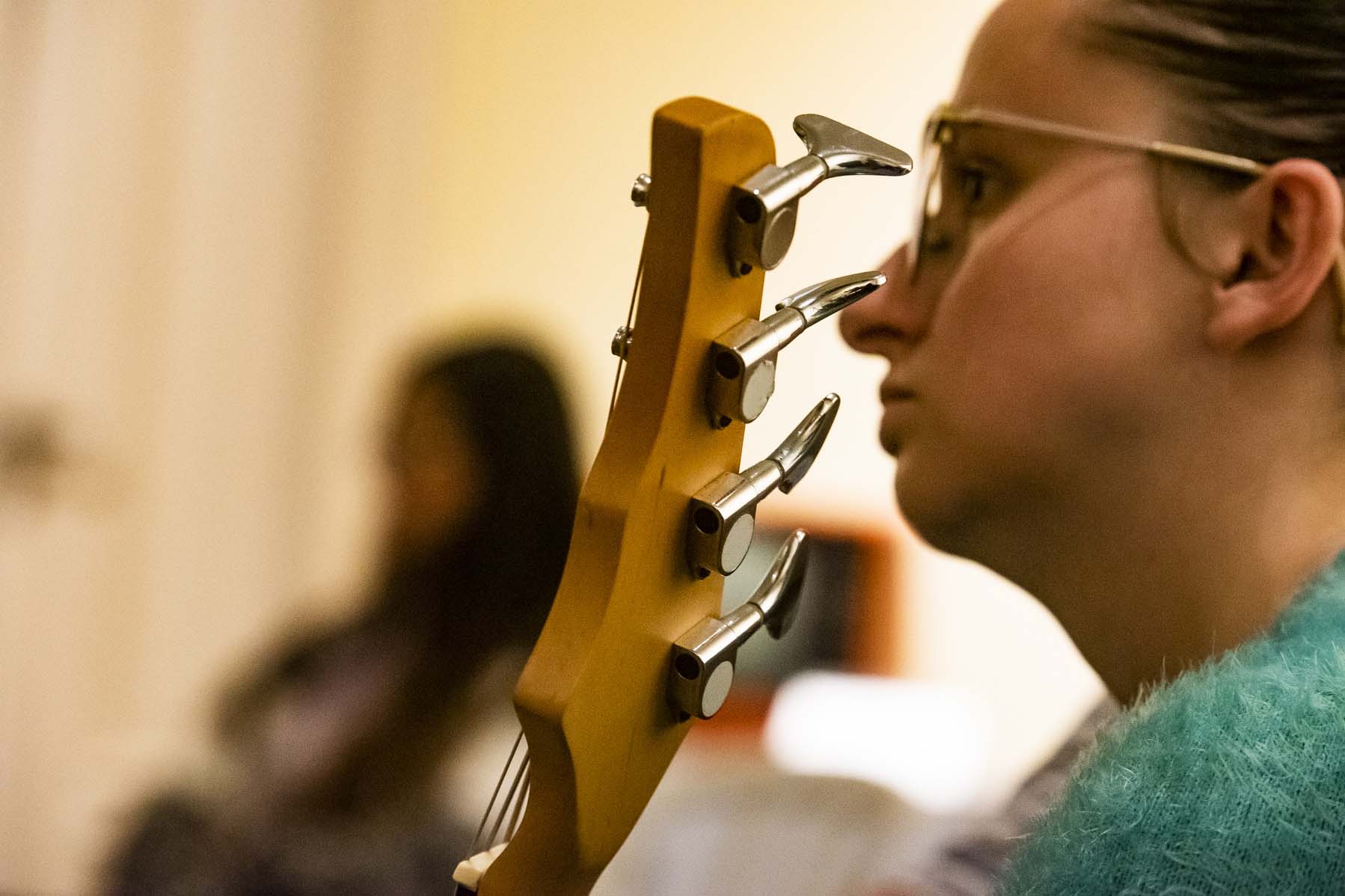 Museu de Arte Contemporânea (MAC-PR) - Sala Aberta – Durante a próxima quarta-feira, de entrada gratuita no museu, o MAC Paraná vai promover mais uma sessão aberta ao público de desenho com modelo vivo, a partir da observação de praticantes de boxe.