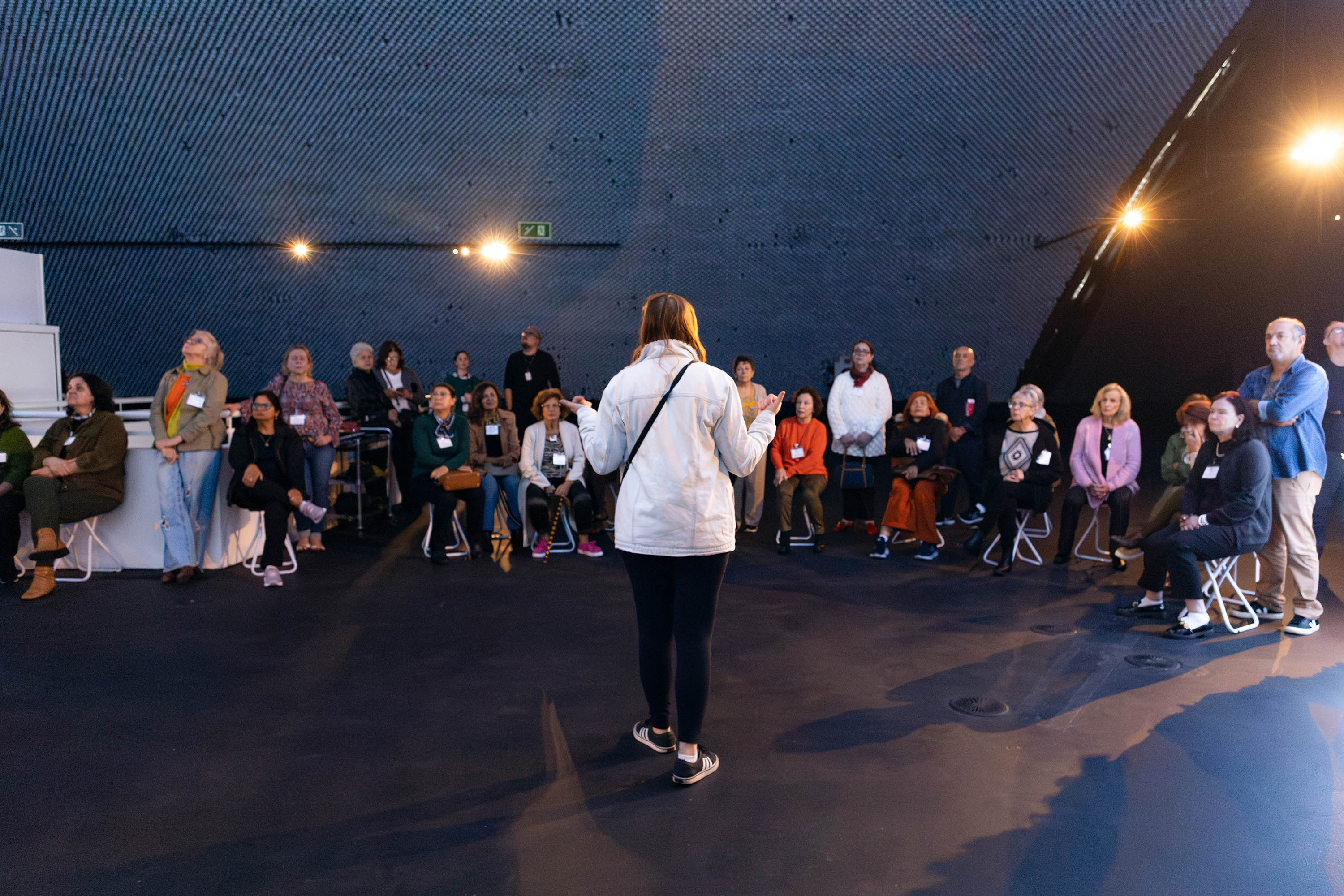 Museu de Arte Contemporânea (MAC-PR) - Sala Aberta – Durante a próxima quarta-feira, de entrada gratuita no museu, o MAC Paraná vai promover mais uma sessão aberta ao público de desenho com modelo vivo, a partir da observação de praticantes de boxe.