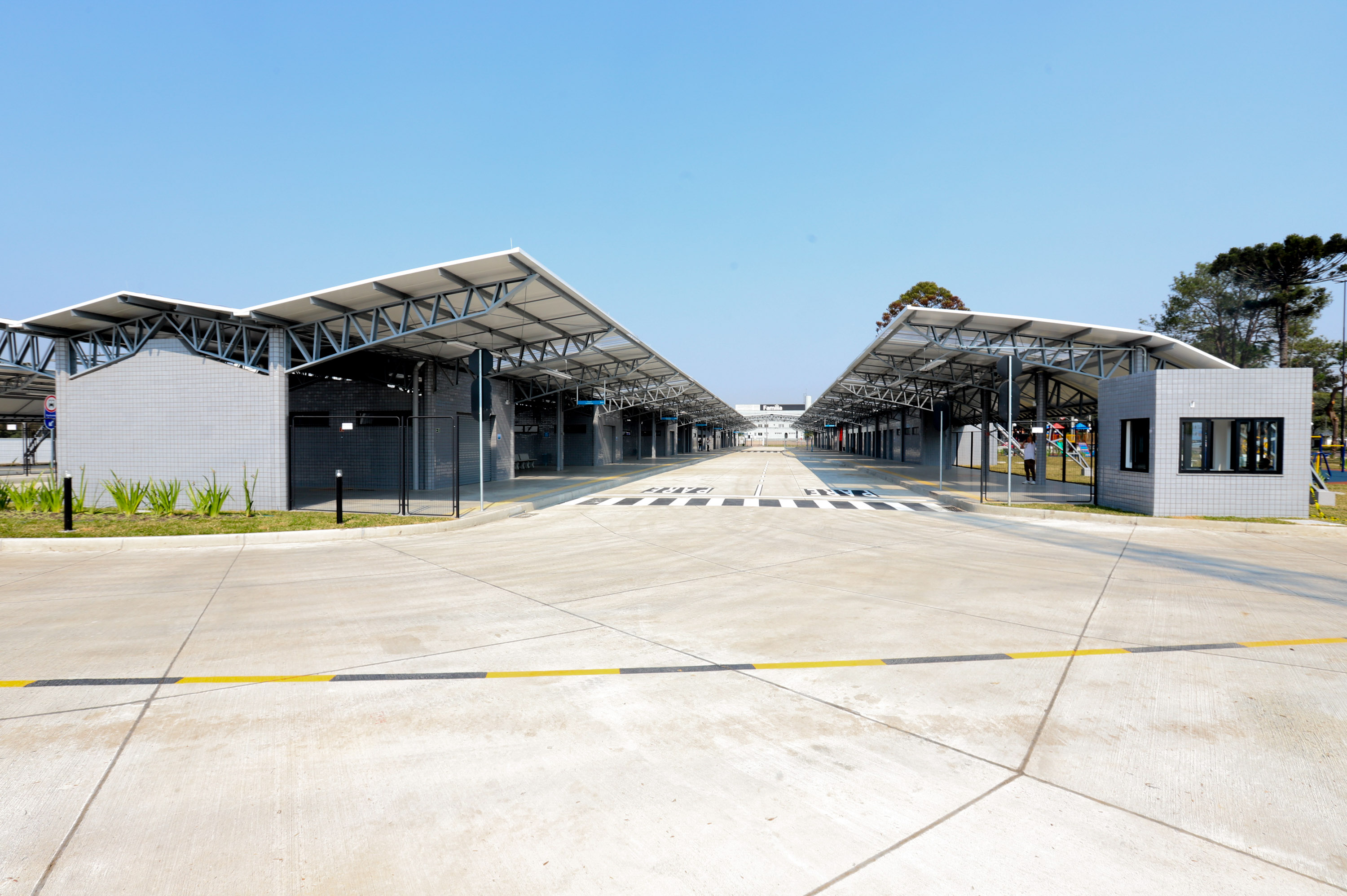 Com 26 plataformas – contra 11 do antigo terminal – o espaço permitirá a redistribuição das linhas existentes e até mesmo a criação de novas linhas. Foto: Ari Dias/AEN