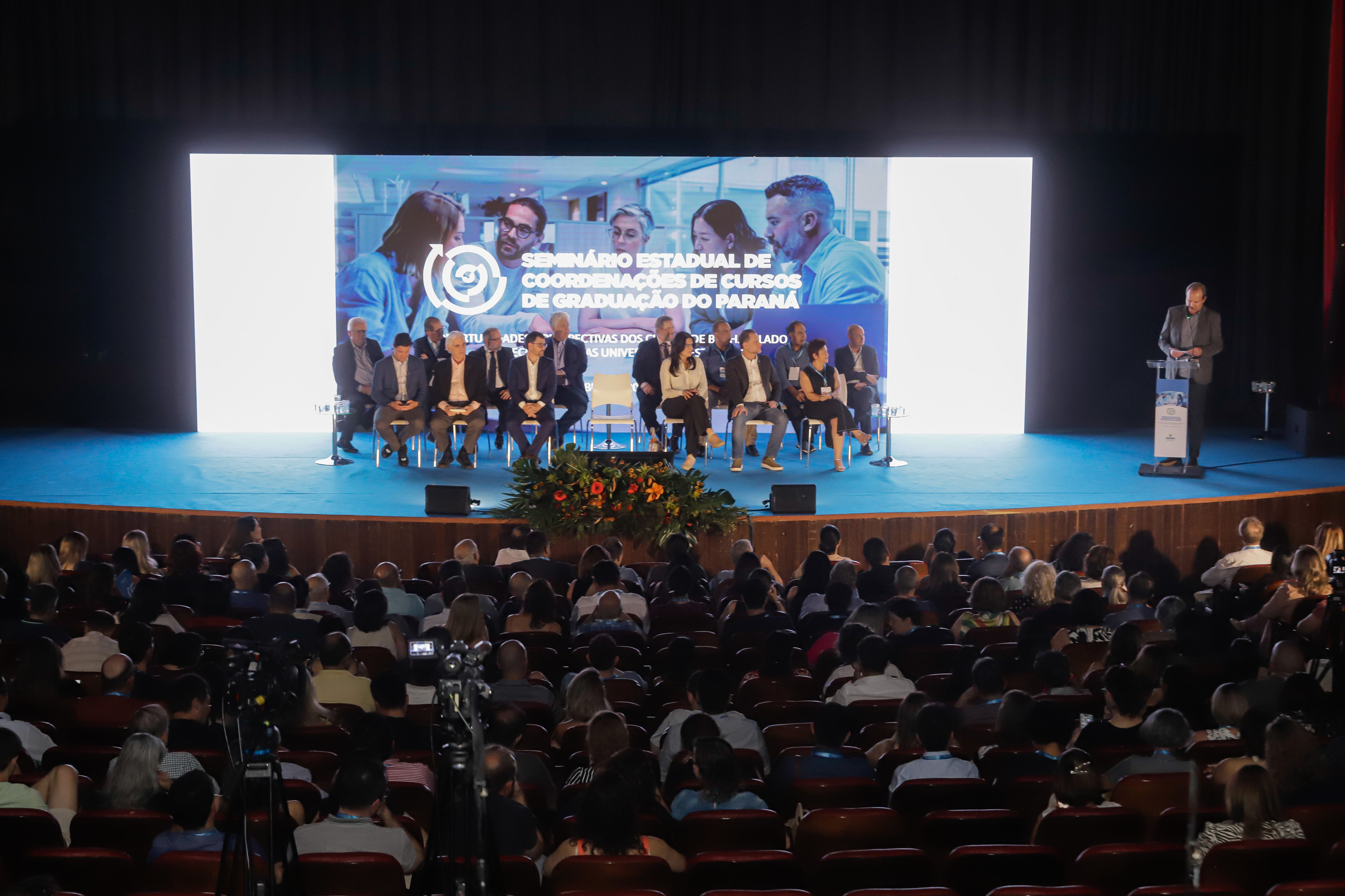 Estado viabiliza com o Google qualificação em IA para alunos das universidades estaduais