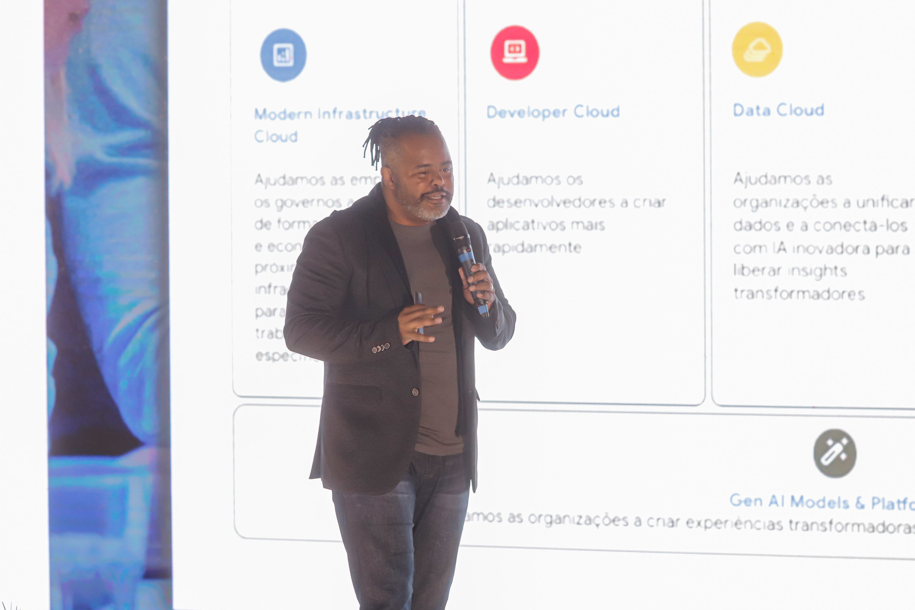 Estado viabiliza com o Google qualificação em IA para alunos das universidades estaduais