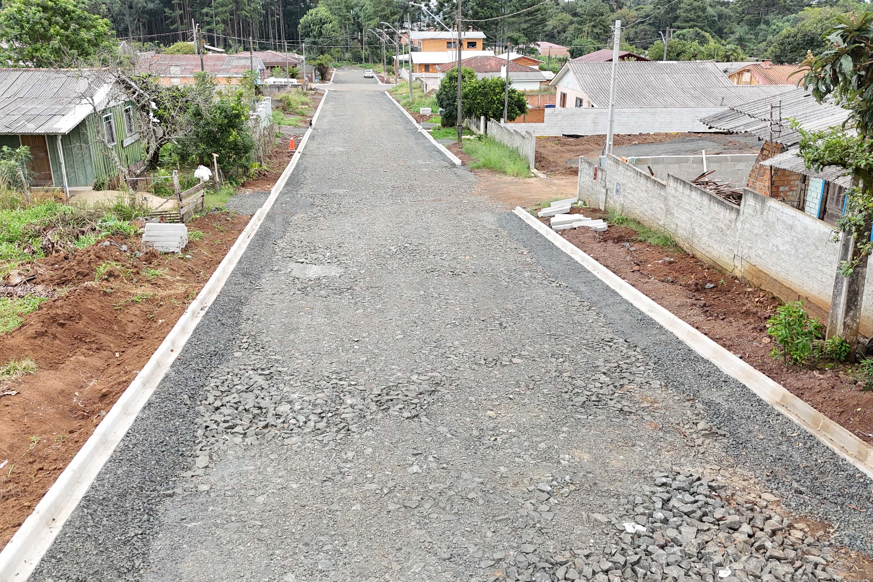 Estado já aplicou R$ 1,7 bilhão em obras e melhorias nos municípios do Paraná em 2024