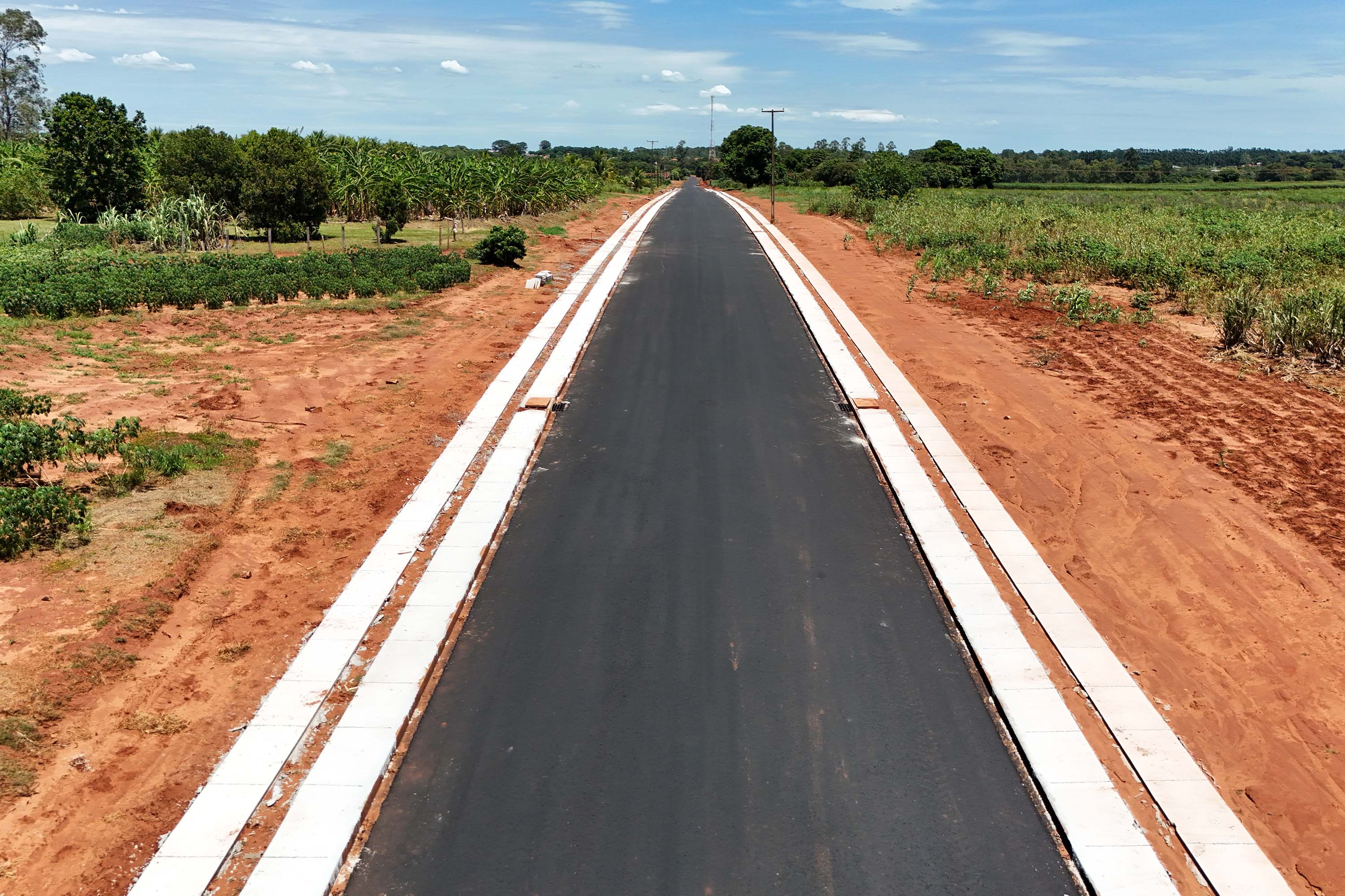 Estado já aplicou R$ 1,7 bilhão em obras e melhorias nos municípios do Paraná em 2024