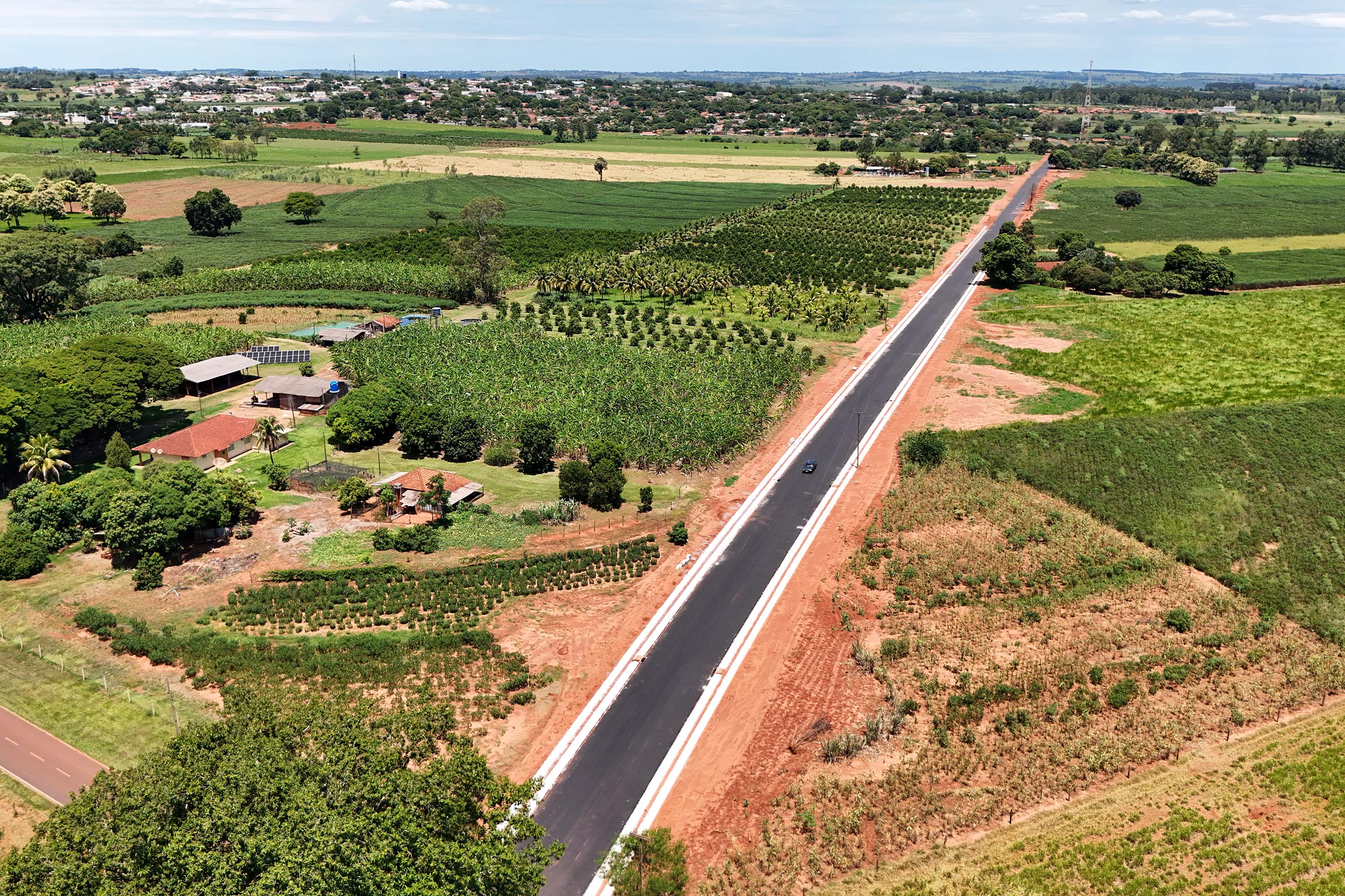 Estado já aplicou R$ 1,7 bilhão em obras e melhorias nos municípios do Paraná em 2024