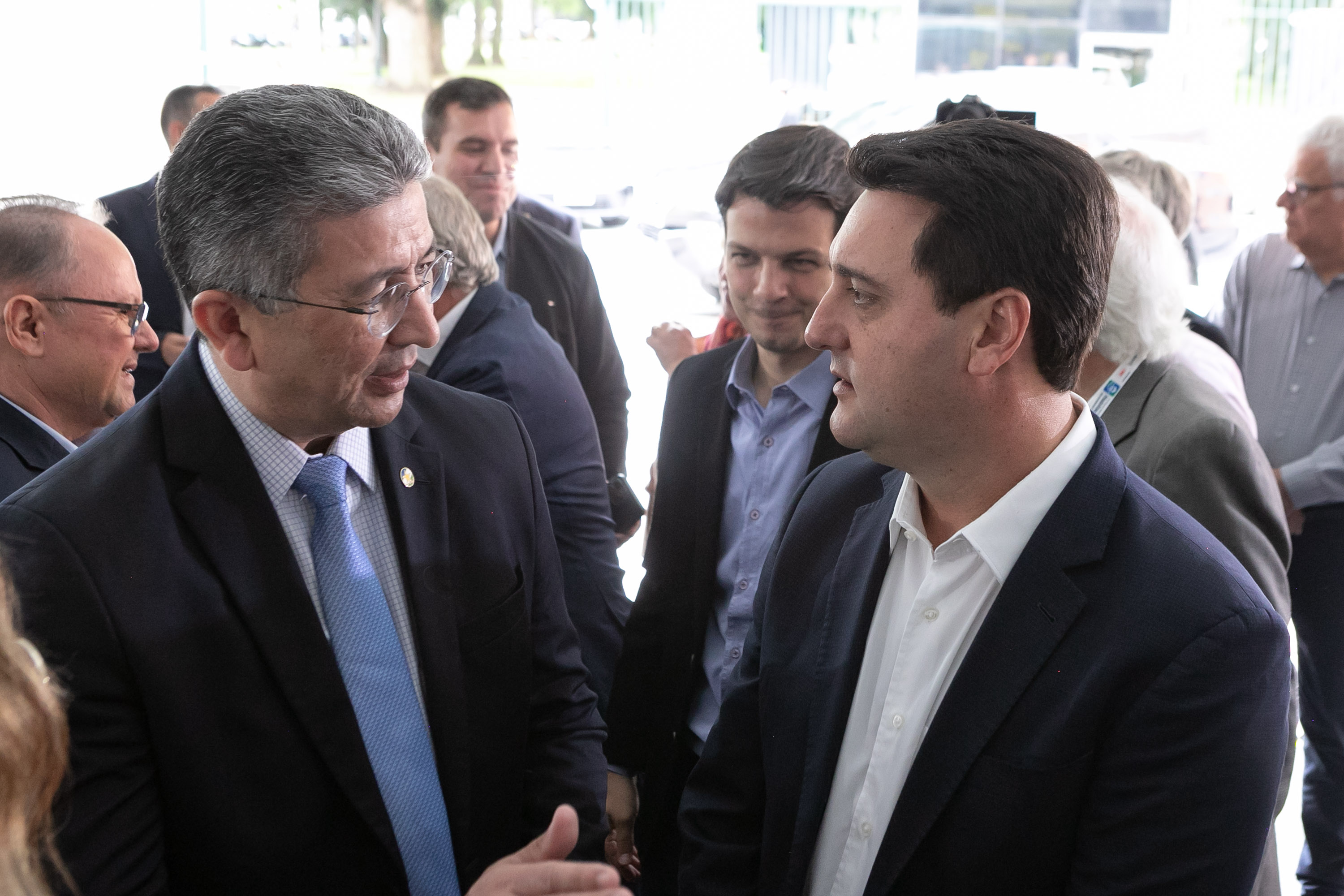O Paraná vai dar um novo passo em seu programa habitacional, o Casa Fácil Paraná. O governador Carlos Massa Ratinho Junior assinou nesta quarta-feira (4), durante a abertura do Fórum Nacional de Habitação de Interesse Social, um convênio de US$ 187 milhões (R$ 1,13 bilhão) com o Banco Interamericano de Desenvolvimento (BID) para o Vida Nova, modalidade do Casa Fácil voltada a famílias em situação de vulnerabilidade social.