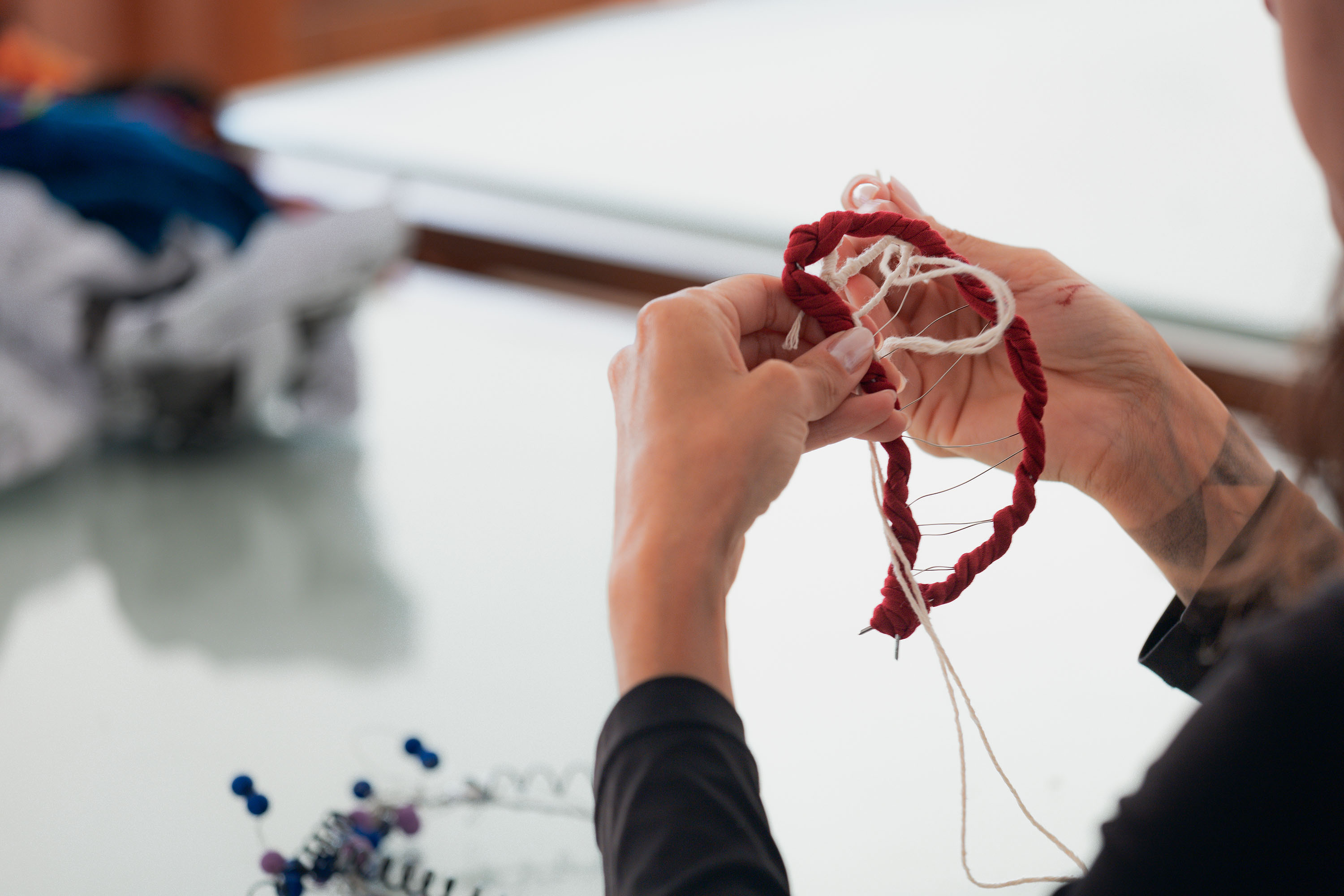 Centro Cultural Teatro Guaíra - Guairão – Auditório Bento Munhoz da Rocha Neto - Orquestra à Base de Cordas Convida Gabriel Sater – Neste sábado (25), como parte da programação da 42.ª Oficina de Música de Curitiba, Gabriel Sater e a Orquestra a base de cordas apresentarão um espetáculo que combina clássicos da MPB e música regional brasileira com arranjos especiais.