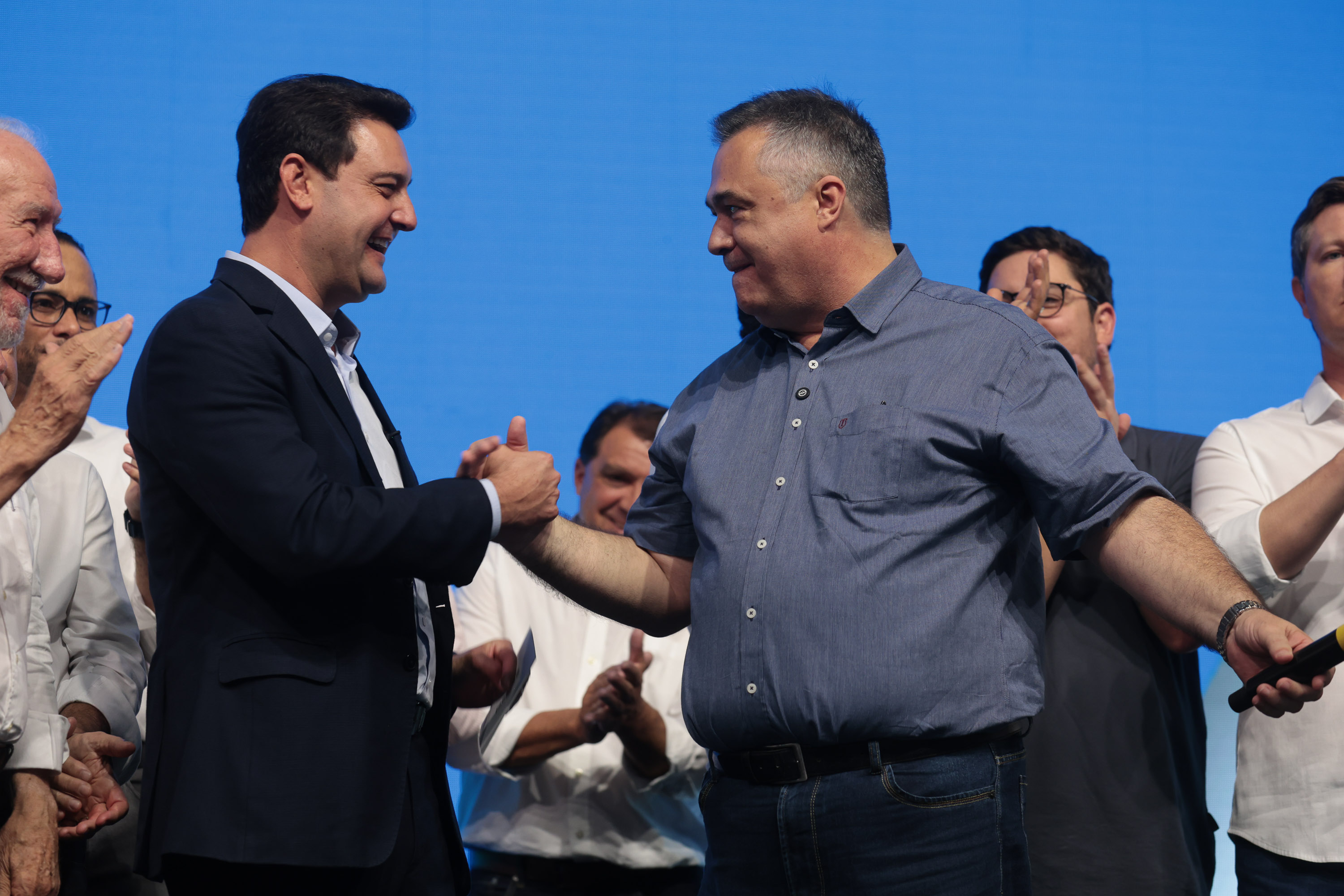 O governador Carlos Massa Ratinho Junior anunciou nesta quinta-feira (13) a liberação de R$ 1,2 bilhão para a saúde pública do Estado, durante o evento Saúde em Movimento, em Foz do Iguaçu, na região Oeste.