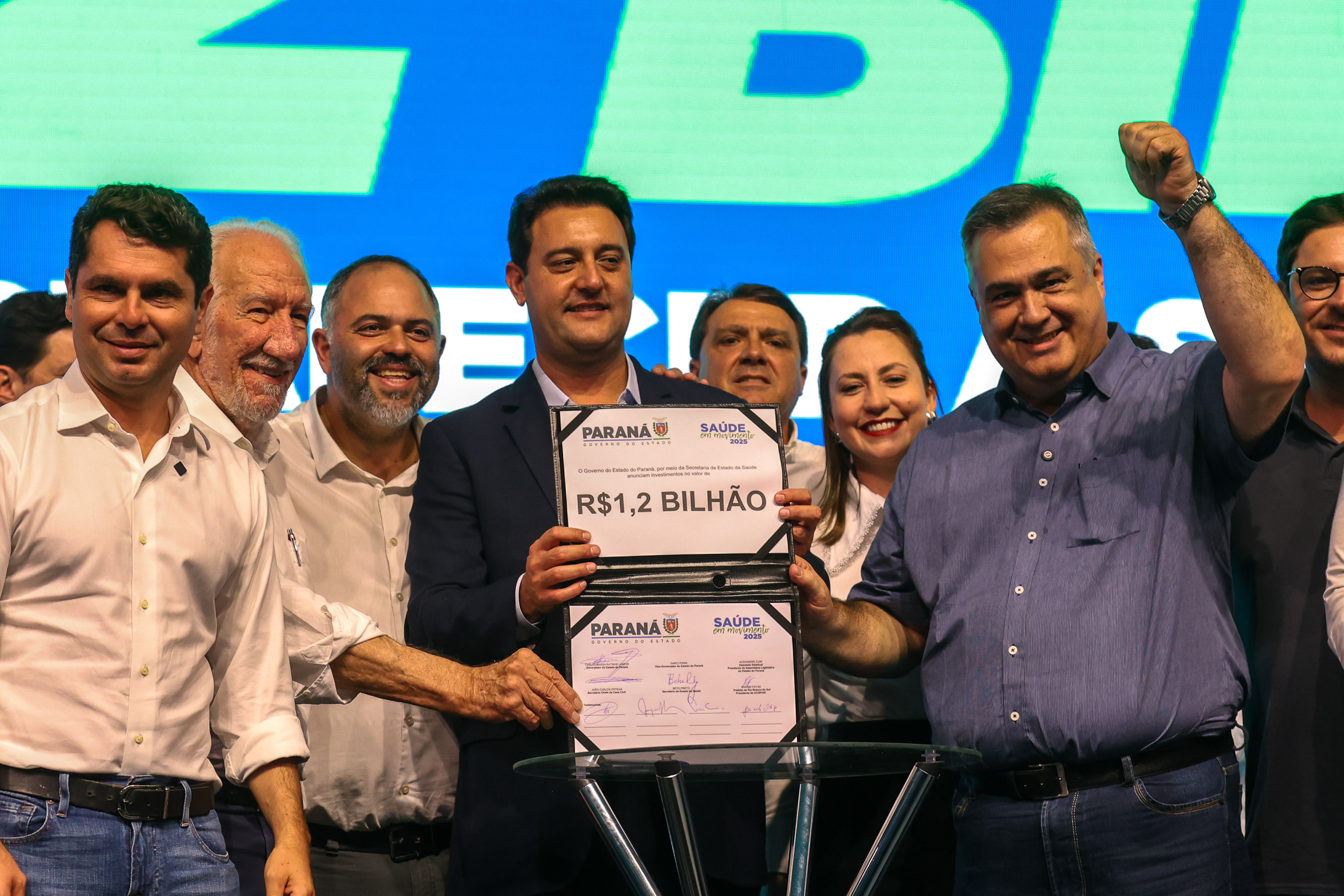O governador Carlos Massa Ratinho Junior anunciou nesta quinta-feira (13) a liberação de R$ 1,2 bilhão para a saúde pública do Estado, durante o evento Saúde em Movimento, em Foz do Iguaçu, na região Oeste.