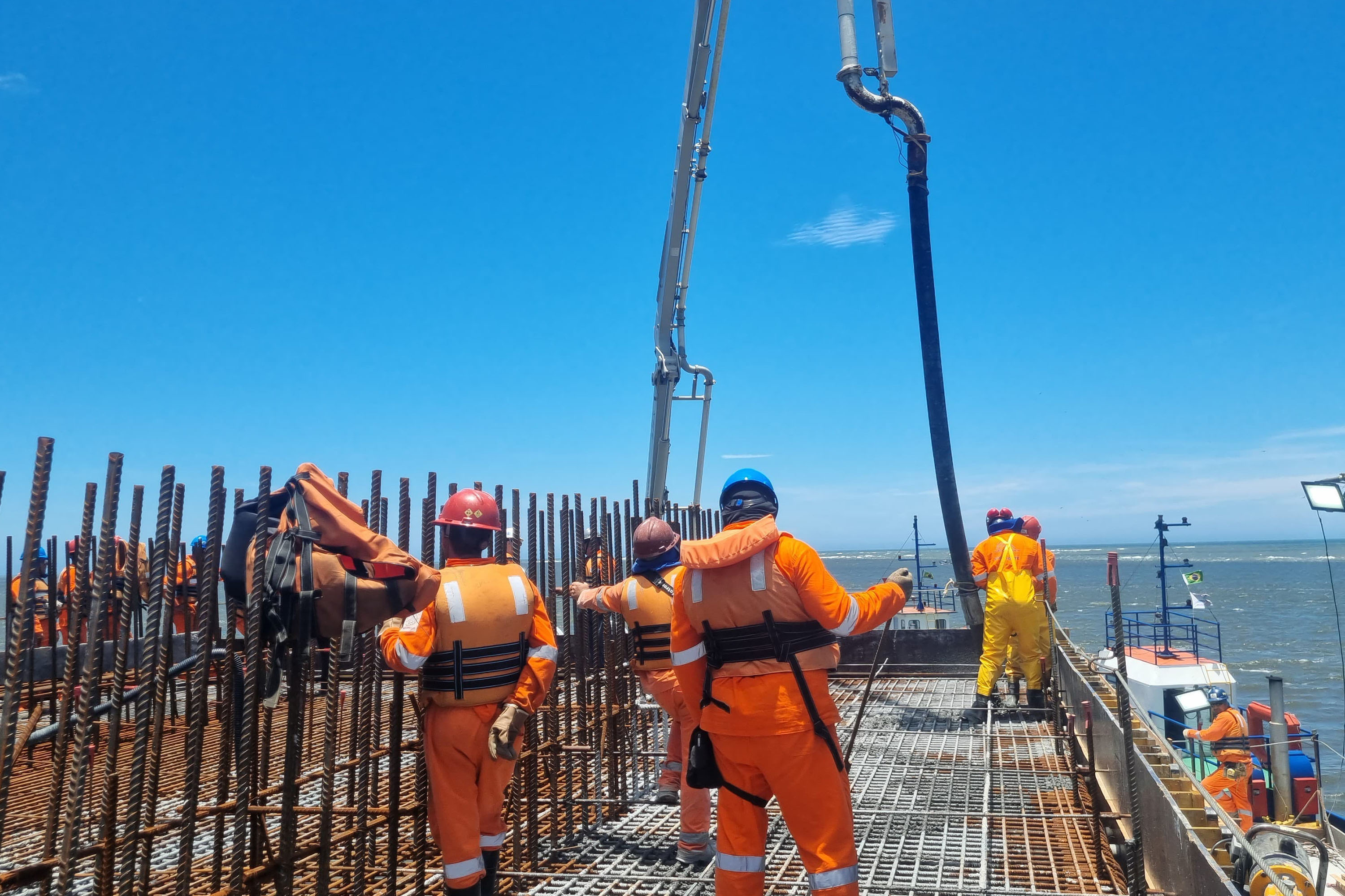 2 mil toneladas de aço, sapo raro e muito gelo na obra: as curiosidades da Ponte de Guaratuba
