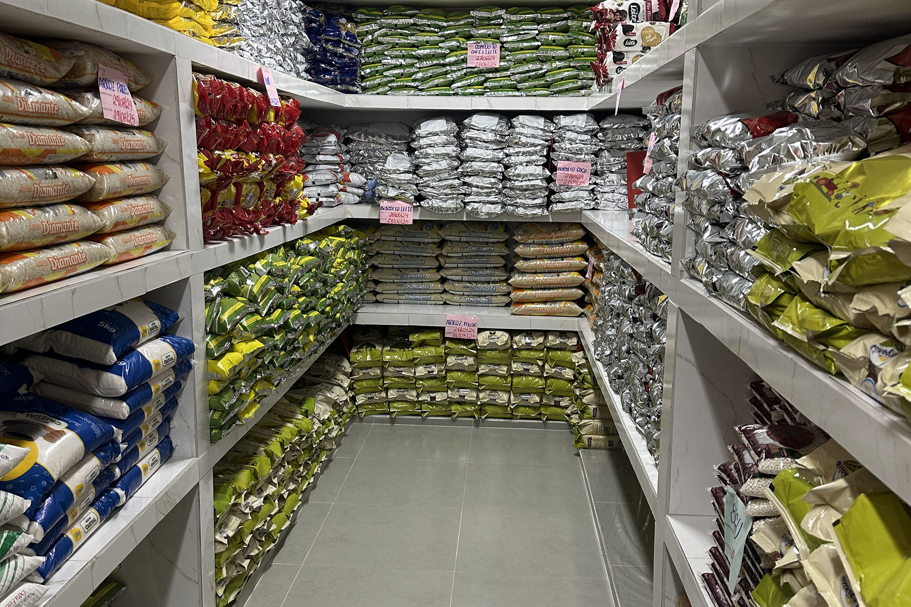 A 2ª remessa de alimentos não perecíveis para as escolas estaduais já está em andamento Foto: Karina Audrey - Fundepar