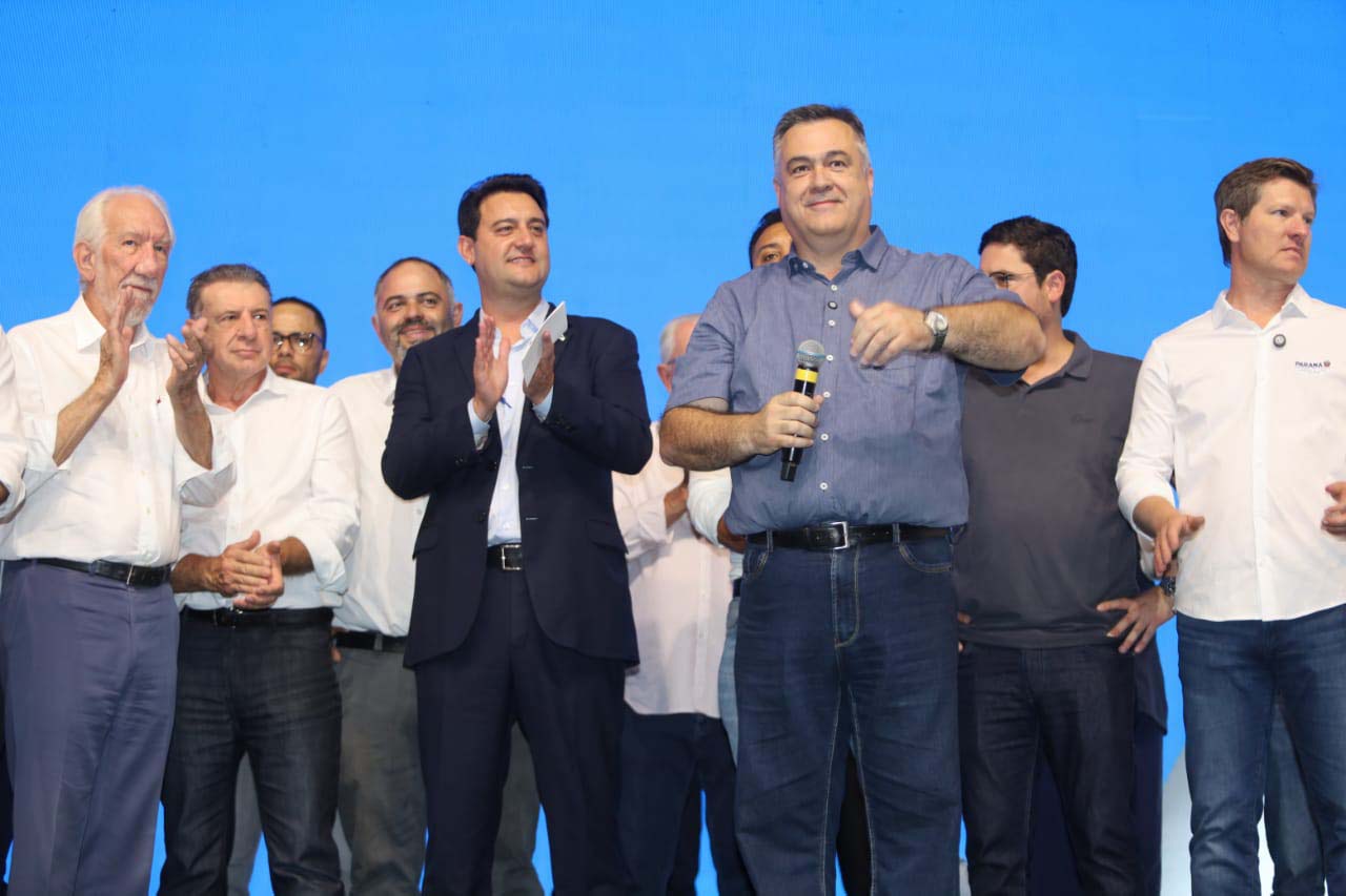 O governador Carlos Massa Ratinho Junior anunciou nesta quinta-feira (13) a liberação de R$ 1,2 bilhão para a saúde pública do Estado, durante o evento Saúde em Movimento, em Foz do Iguaçu, na região Oeste.